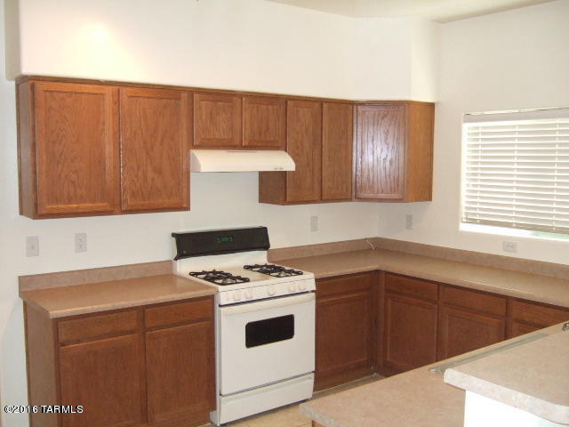 Presidio Del Oro (1-163) - Residential Lease