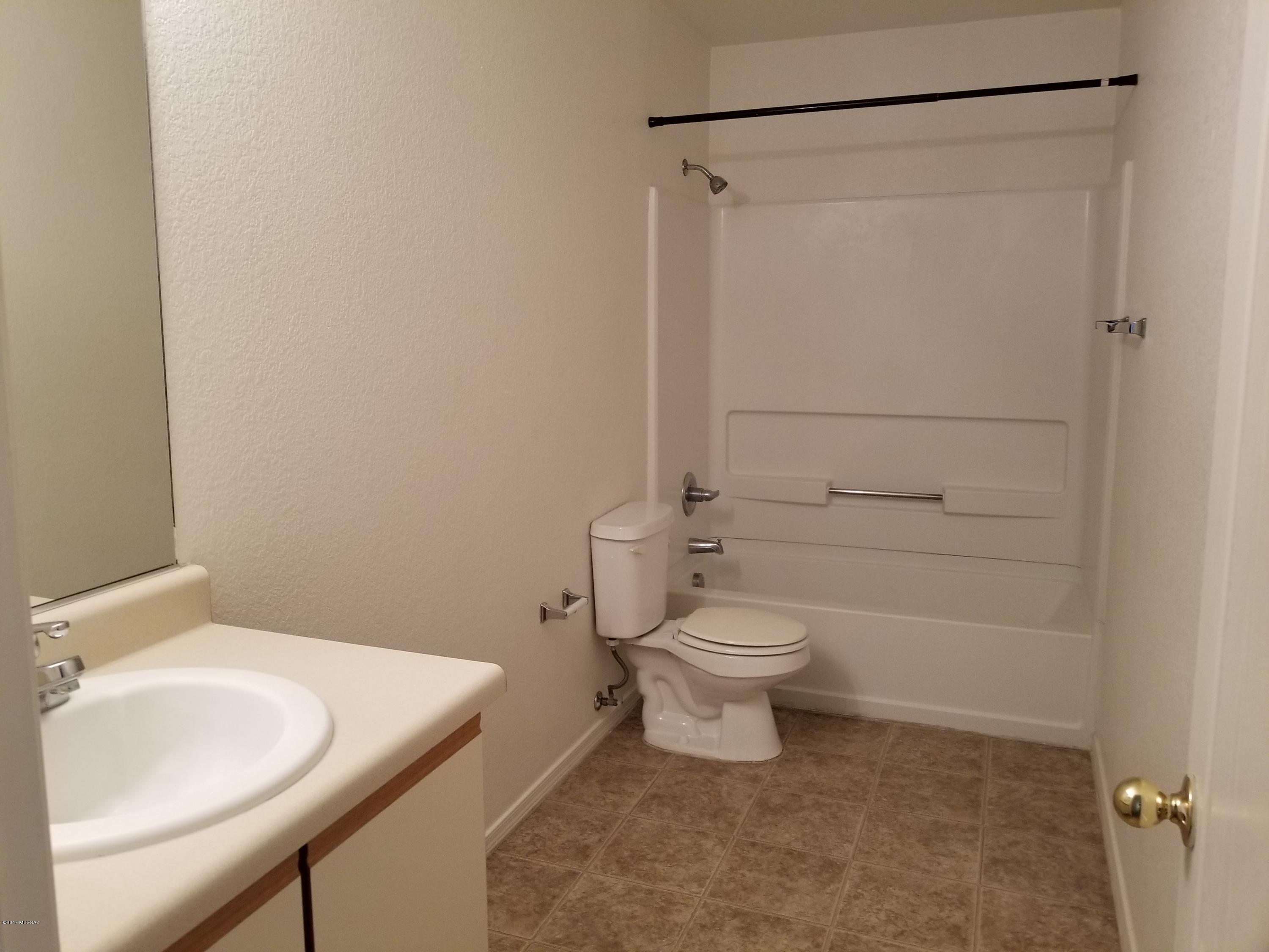 Tierra Vista Phase I (99-285,299-309,372-383) - Residential