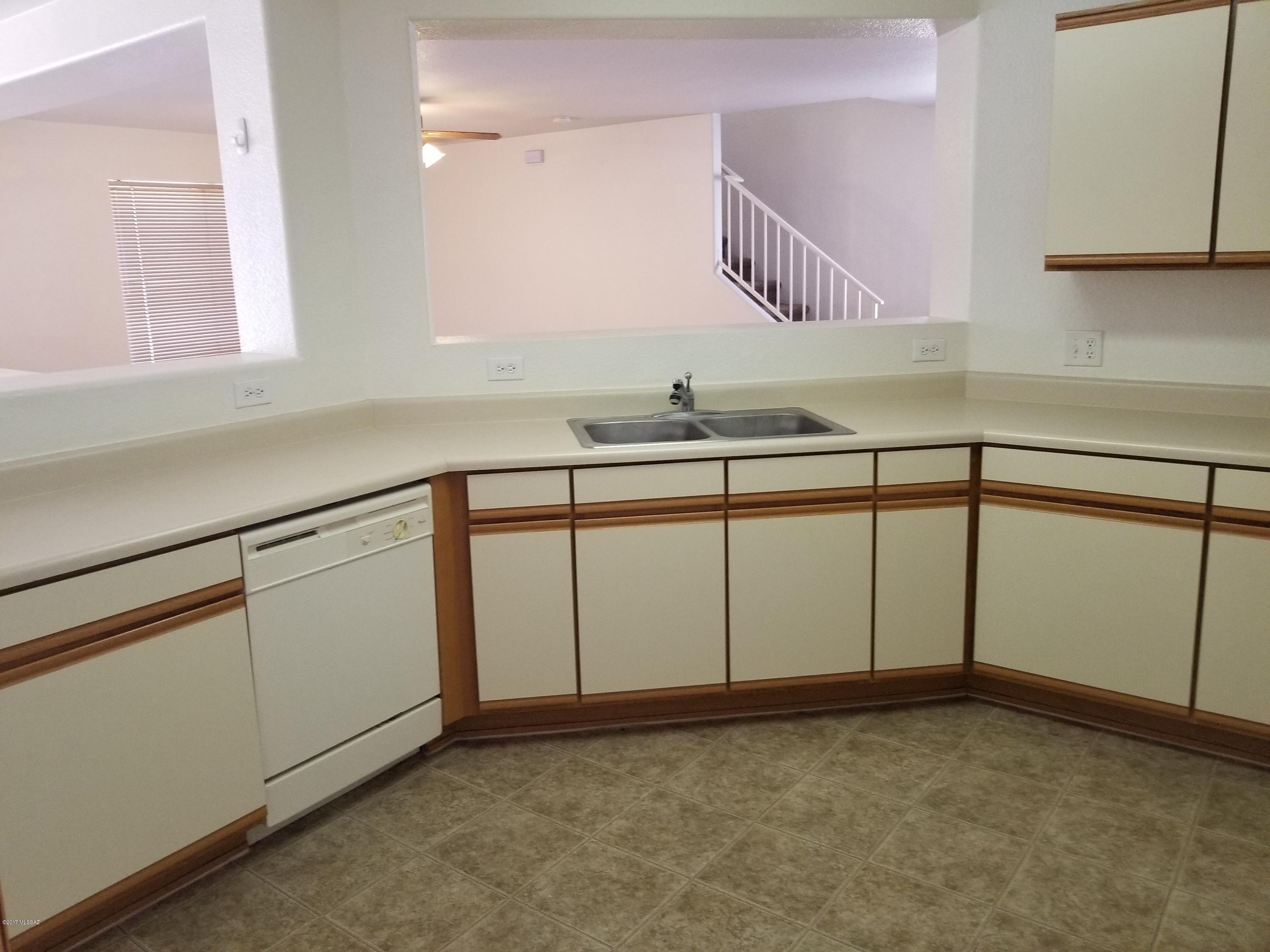 Tierra Vista Phase I (99-285,299-309,372-383) - Residential
