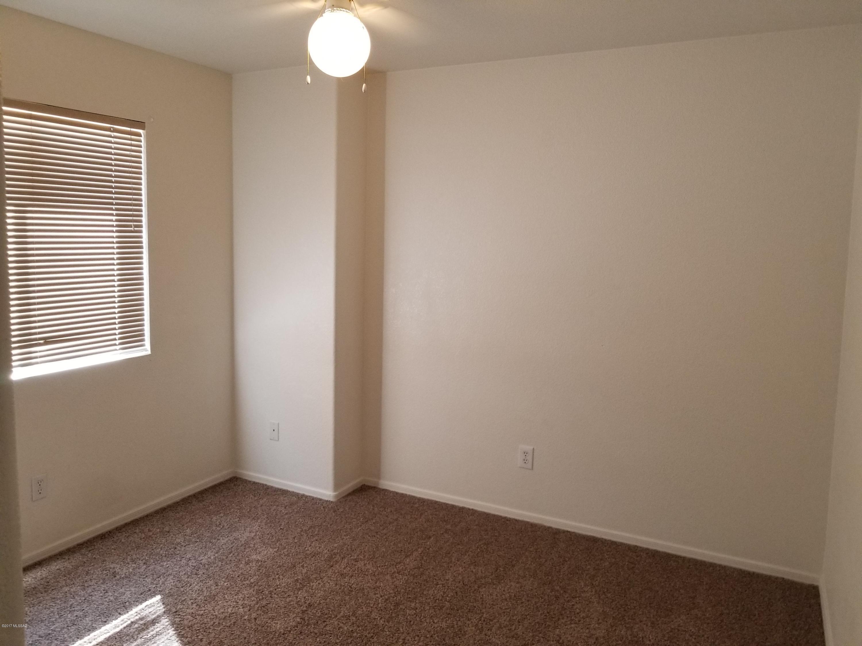 Tierra Vista Phase I (99-285,299-309,372-383) - Residential