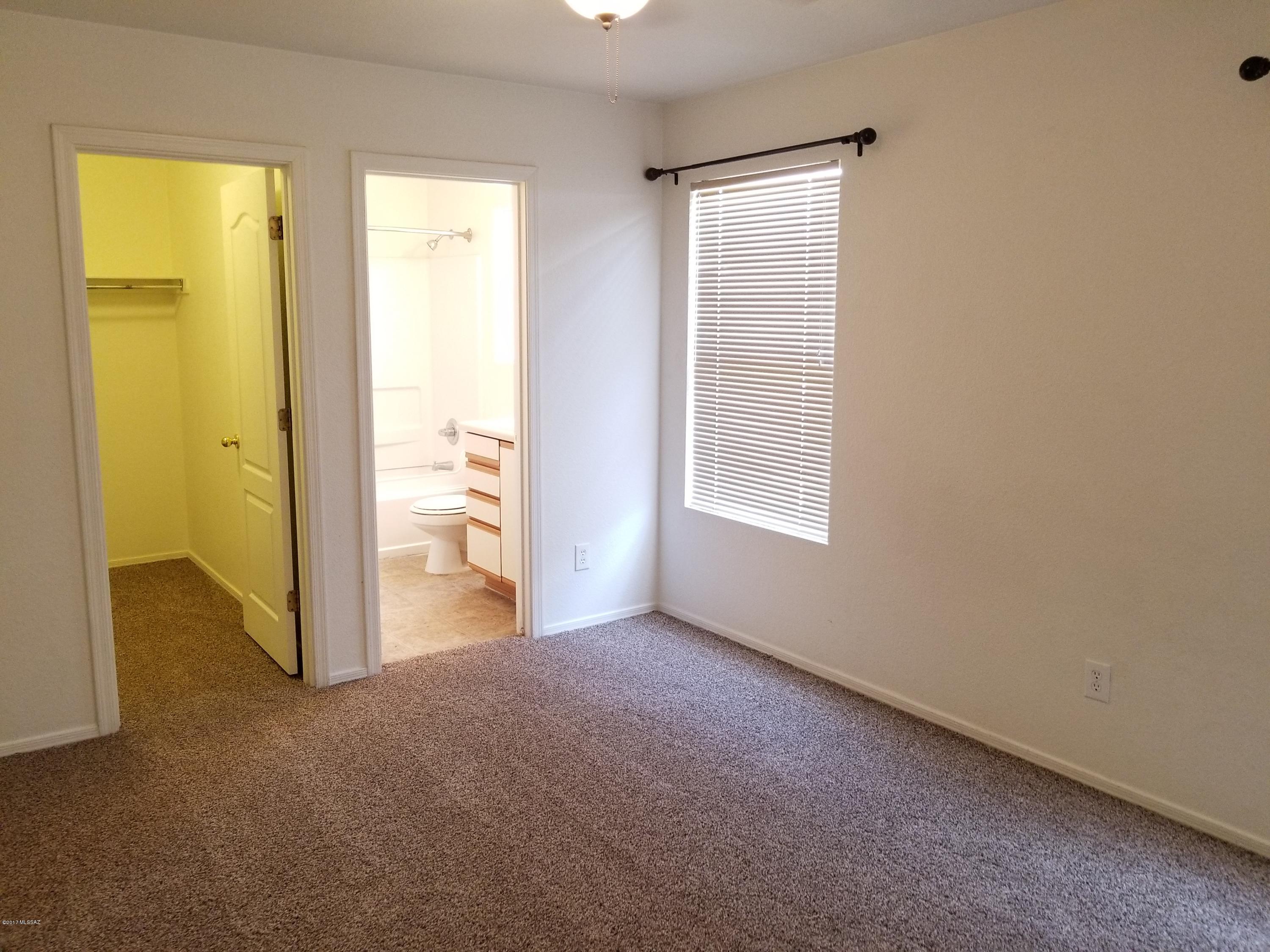 Tierra Vista Phase I (99-285,299-309,372-383) - Residential