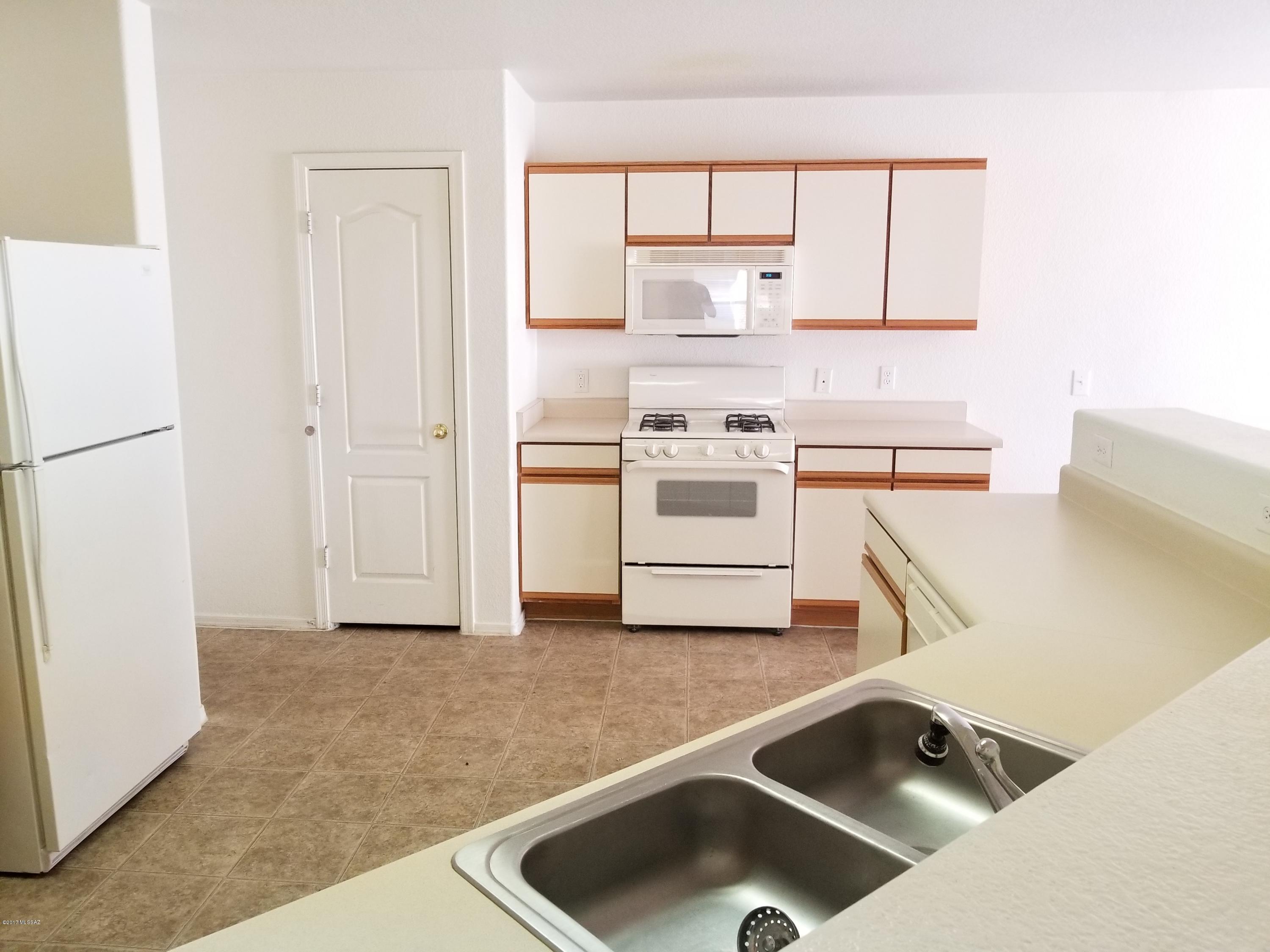 Tierra Vista Phase I (99-285,299-309,372-383) - Residential