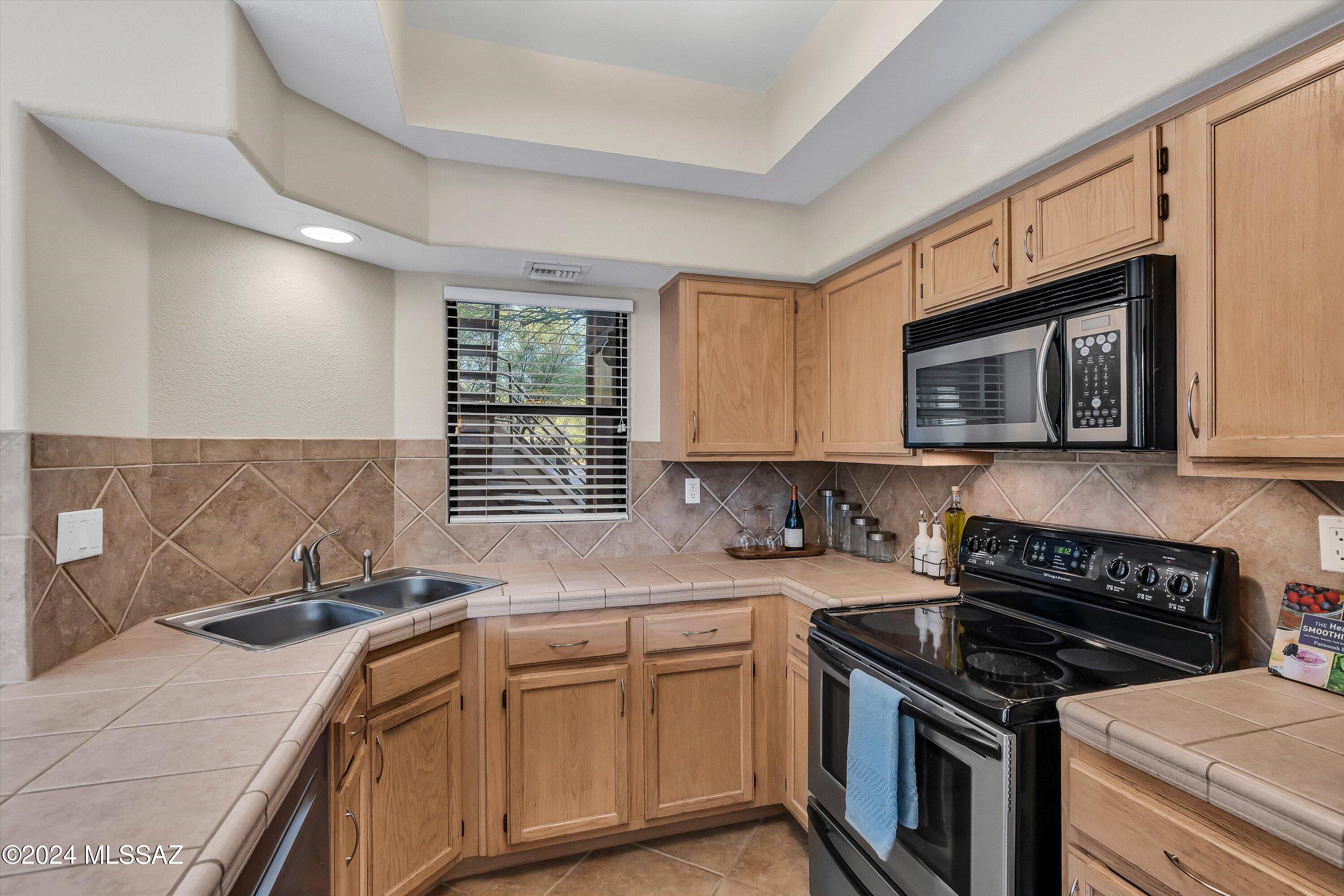 Canyon View At Ventana Condominium (1-264) - Residential