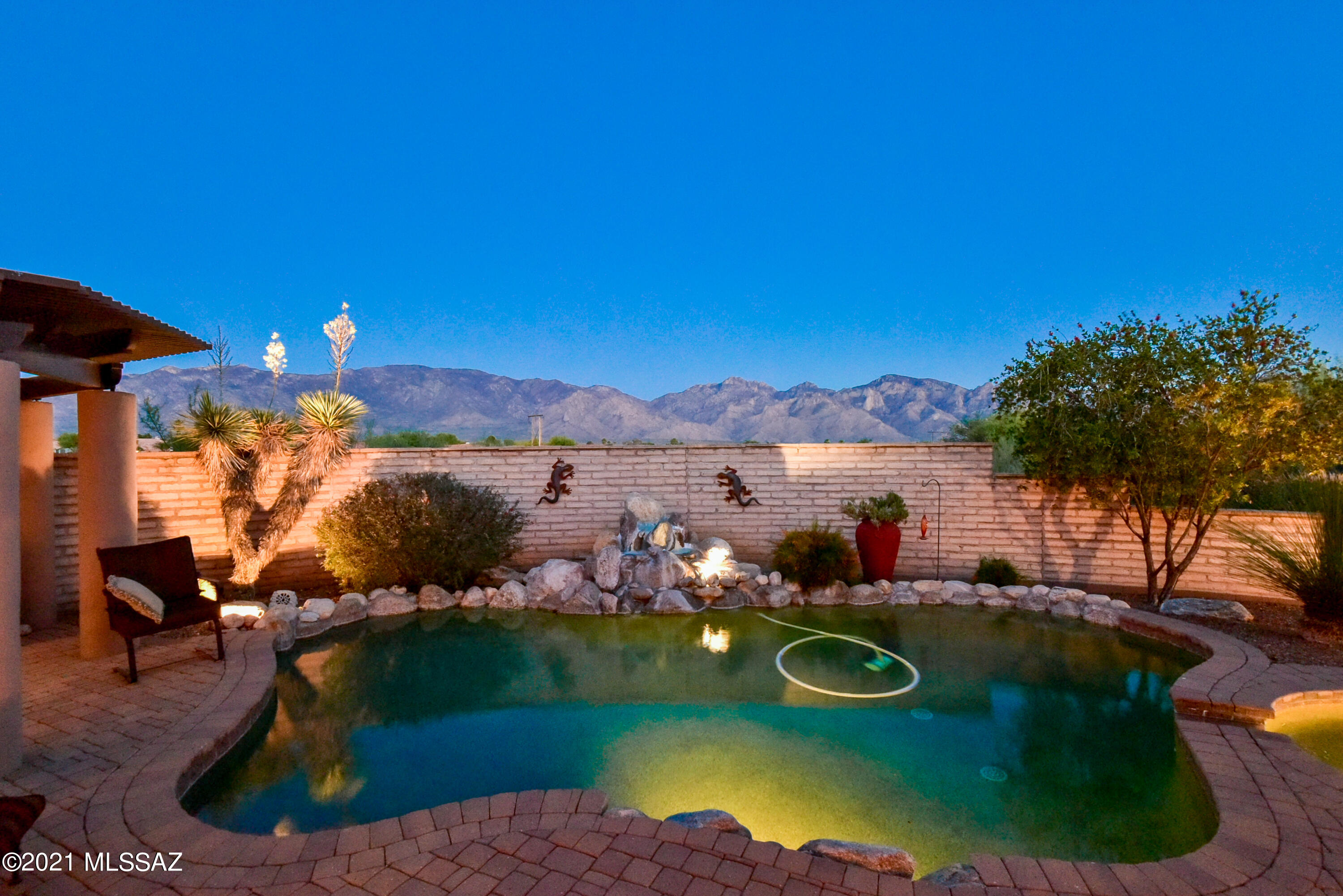 Honey Bee Ridge(The Estates At) - Residential