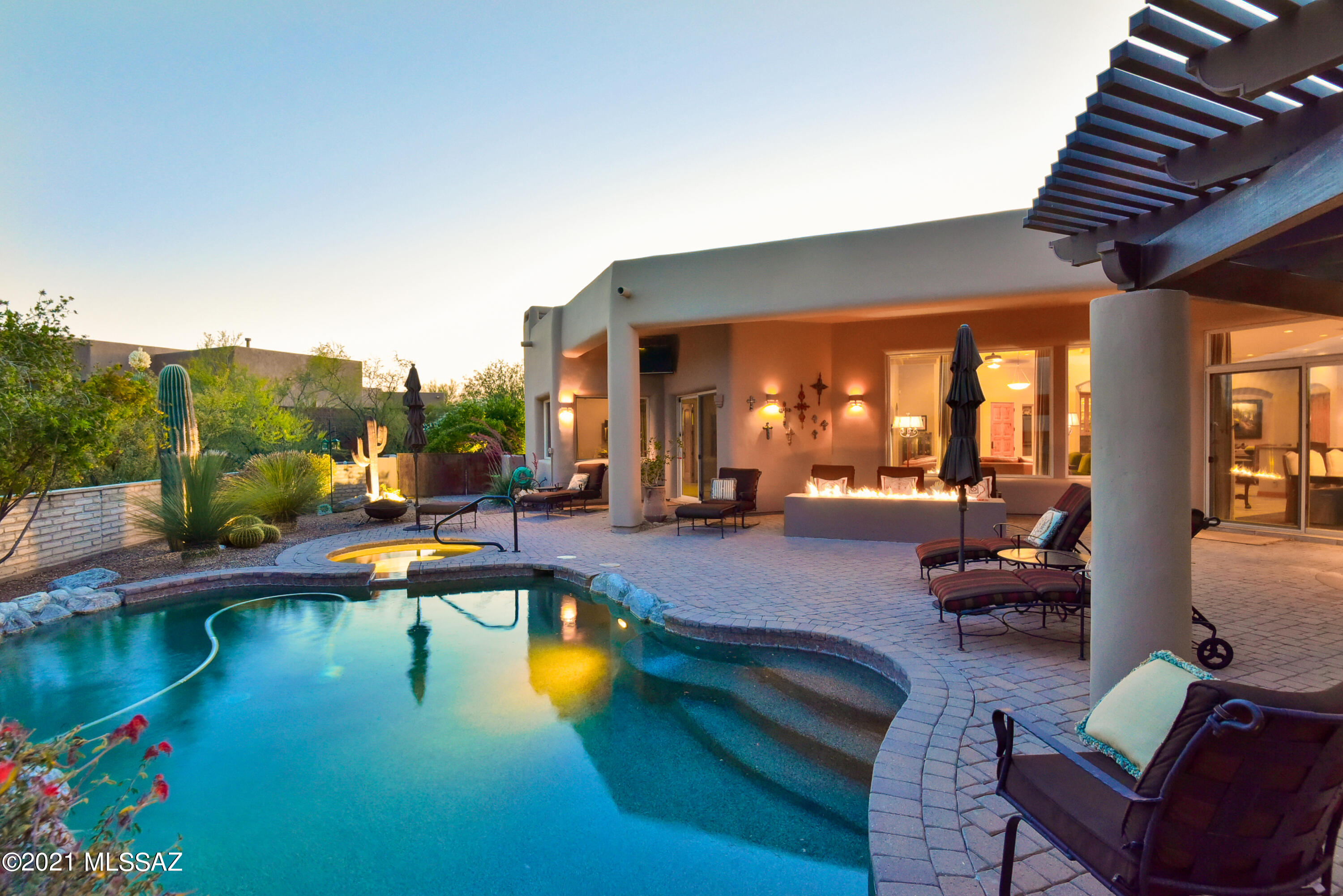 Honey Bee Ridge(The Estates At) - Residential