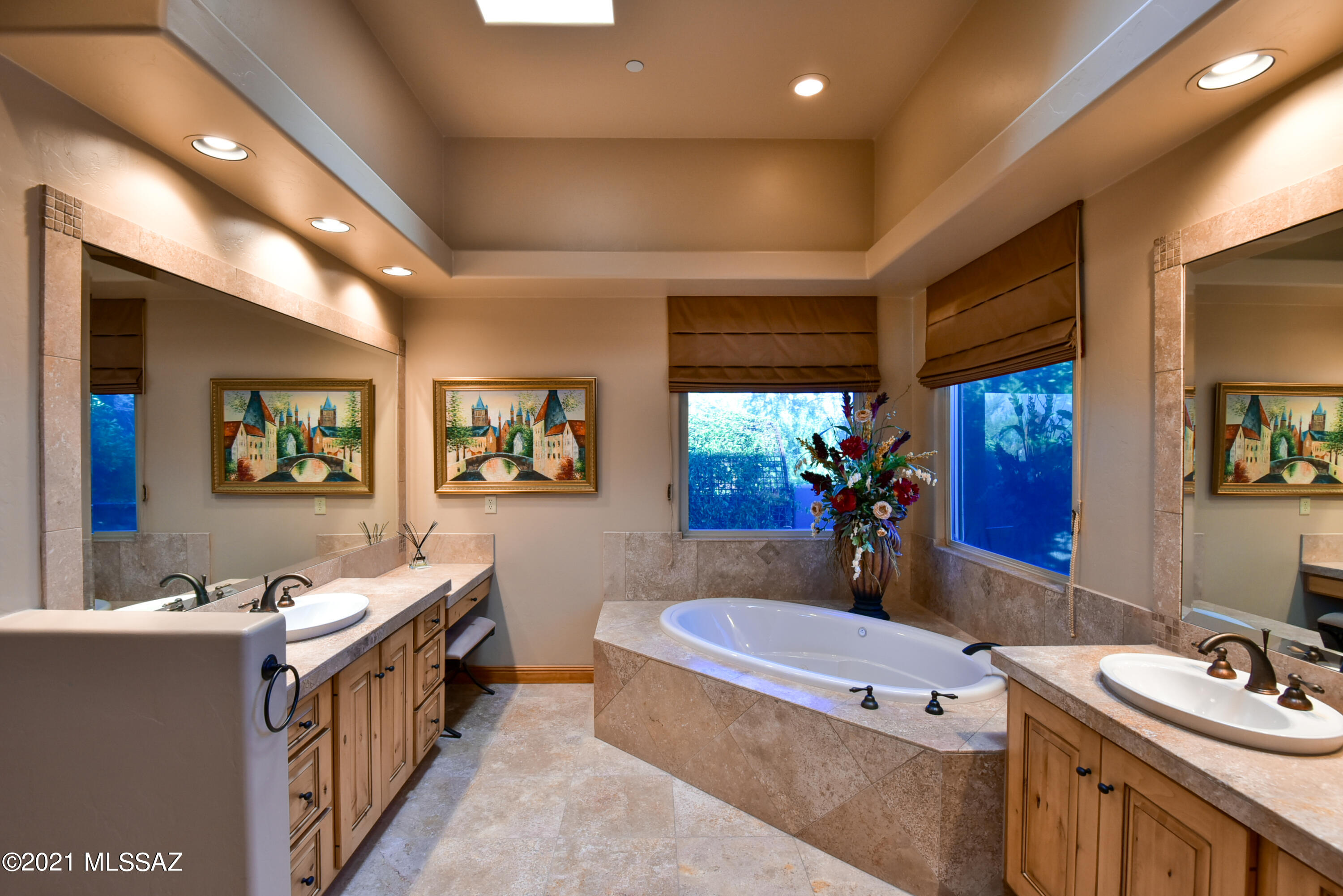 Honey Bee Ridge(The Estates At) - Residential