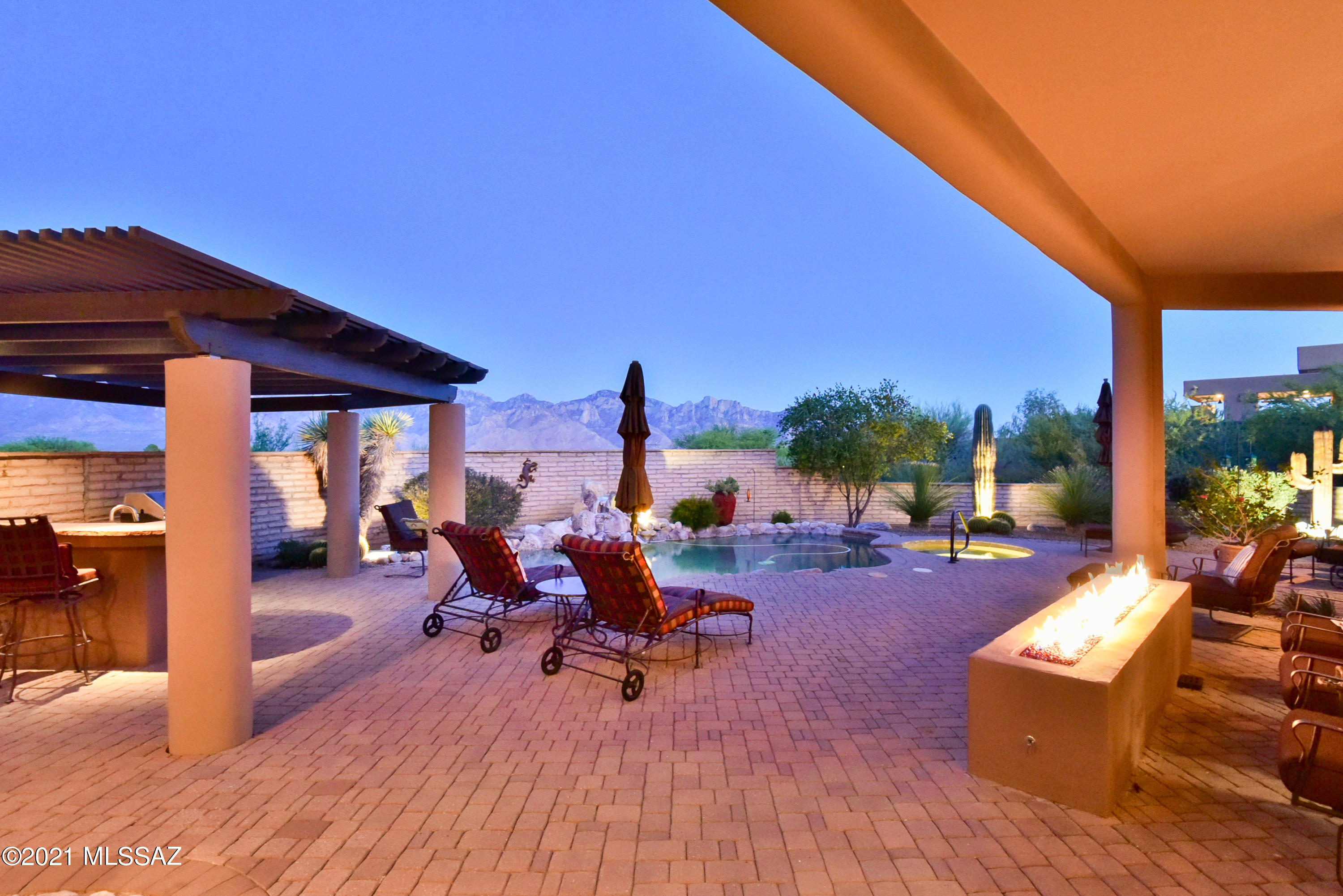 Honey Bee Ridge(The Estates At) - Residential