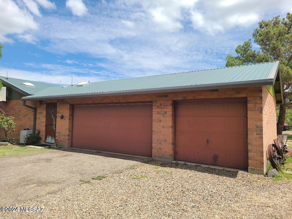 Oak Hills 01 - Residential Lease