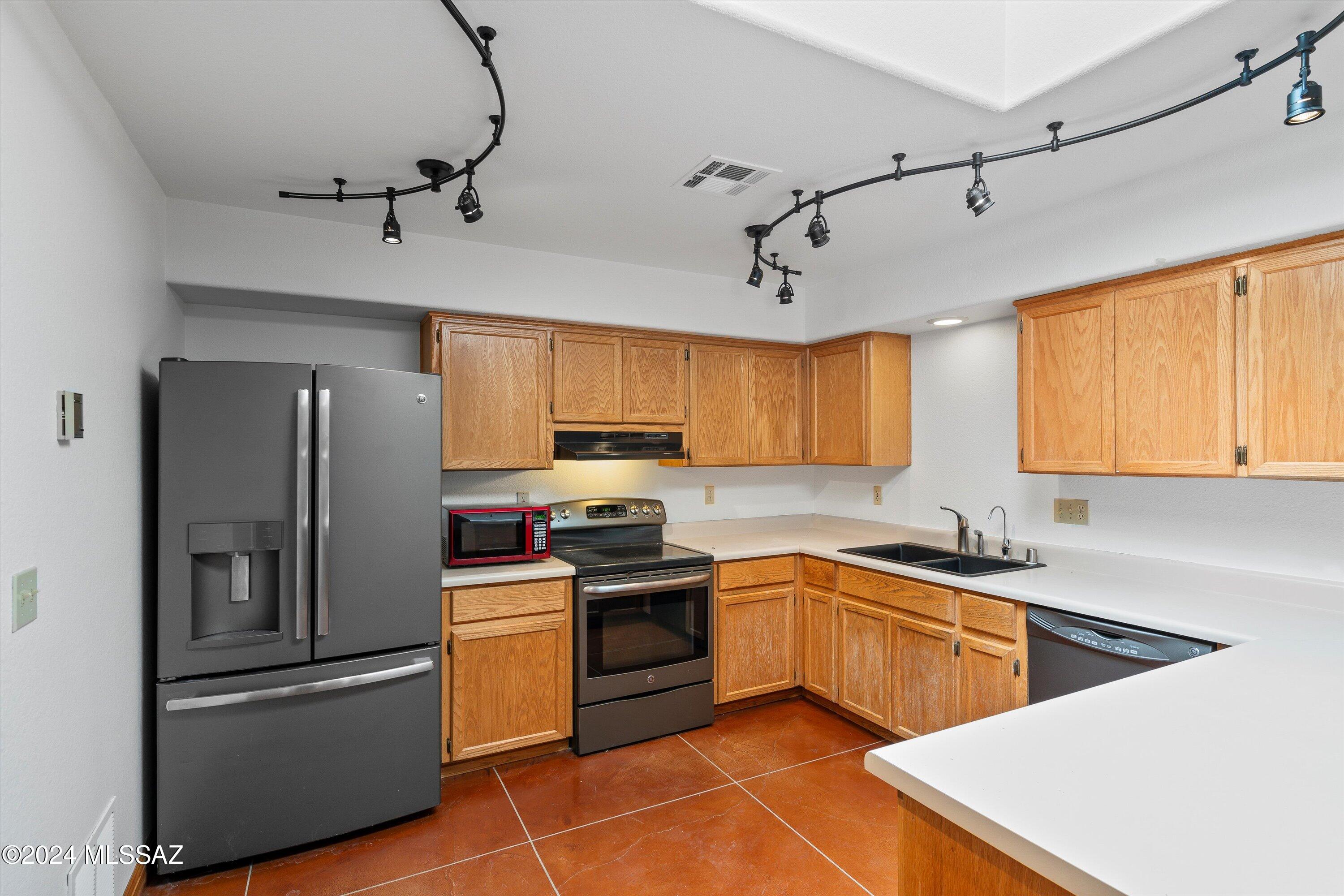 Oak Hills 01 - Residential Lease
