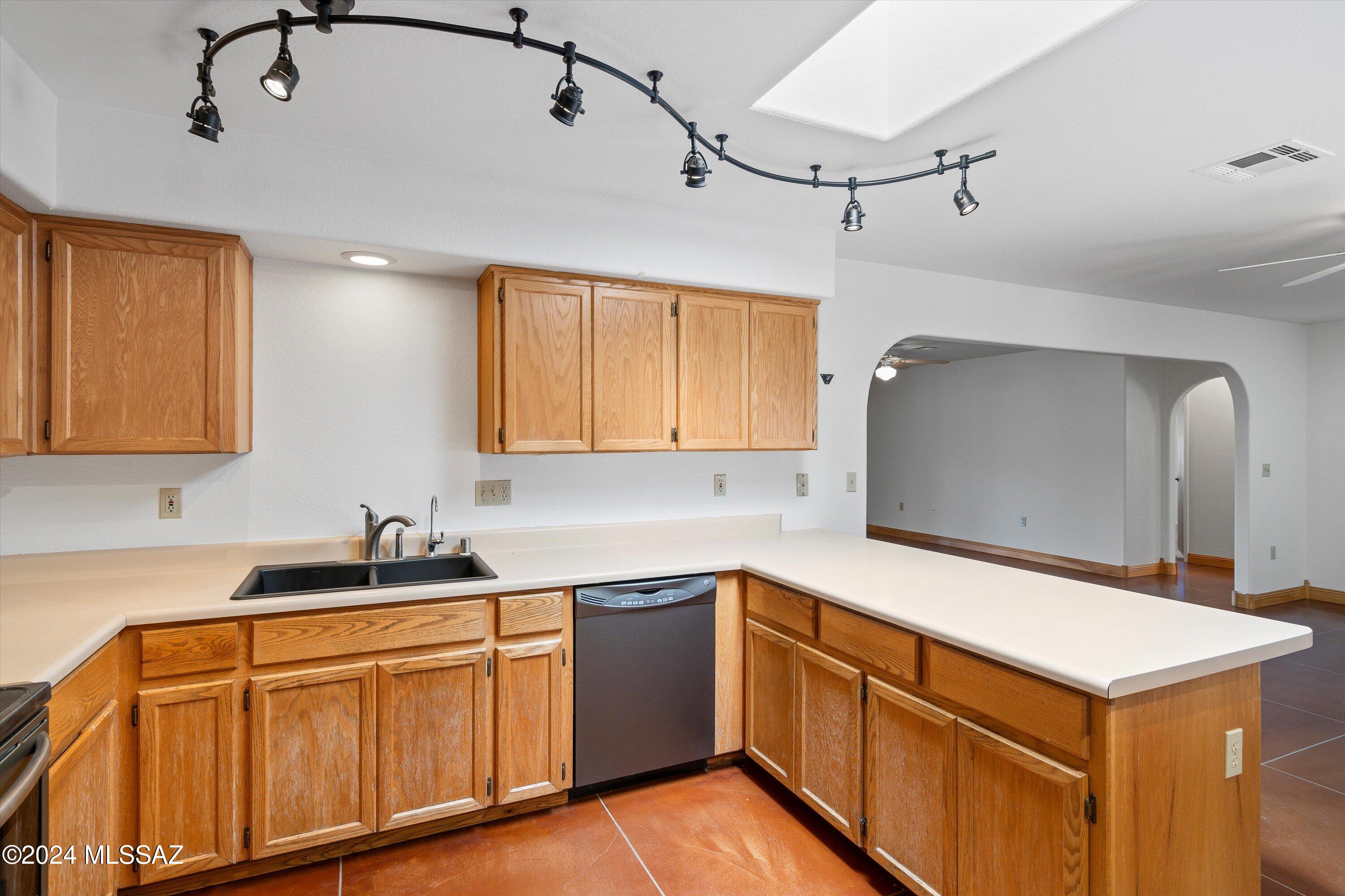 Oak Hills 01 - Residential Lease