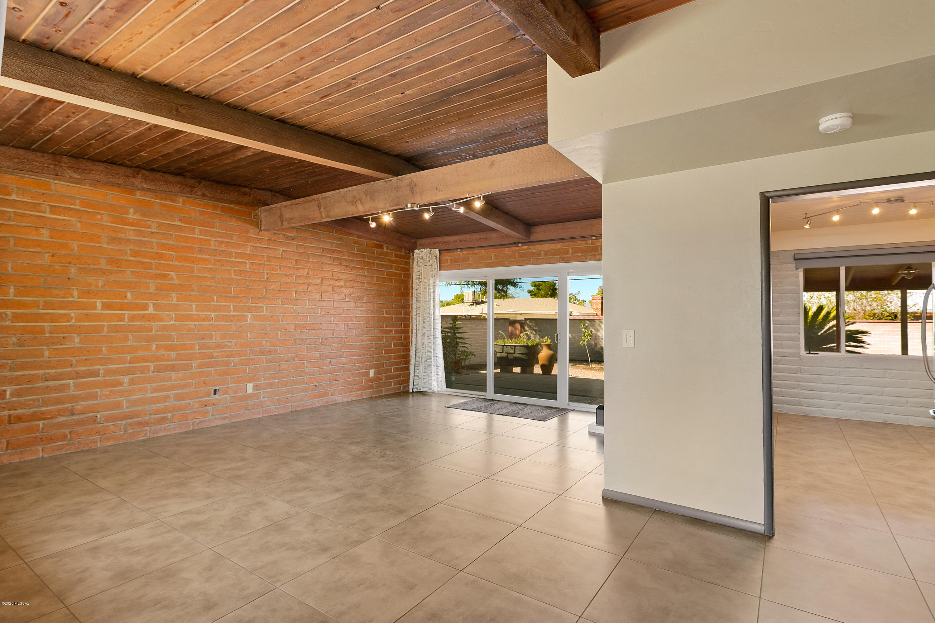 San Fernando Village - Residential