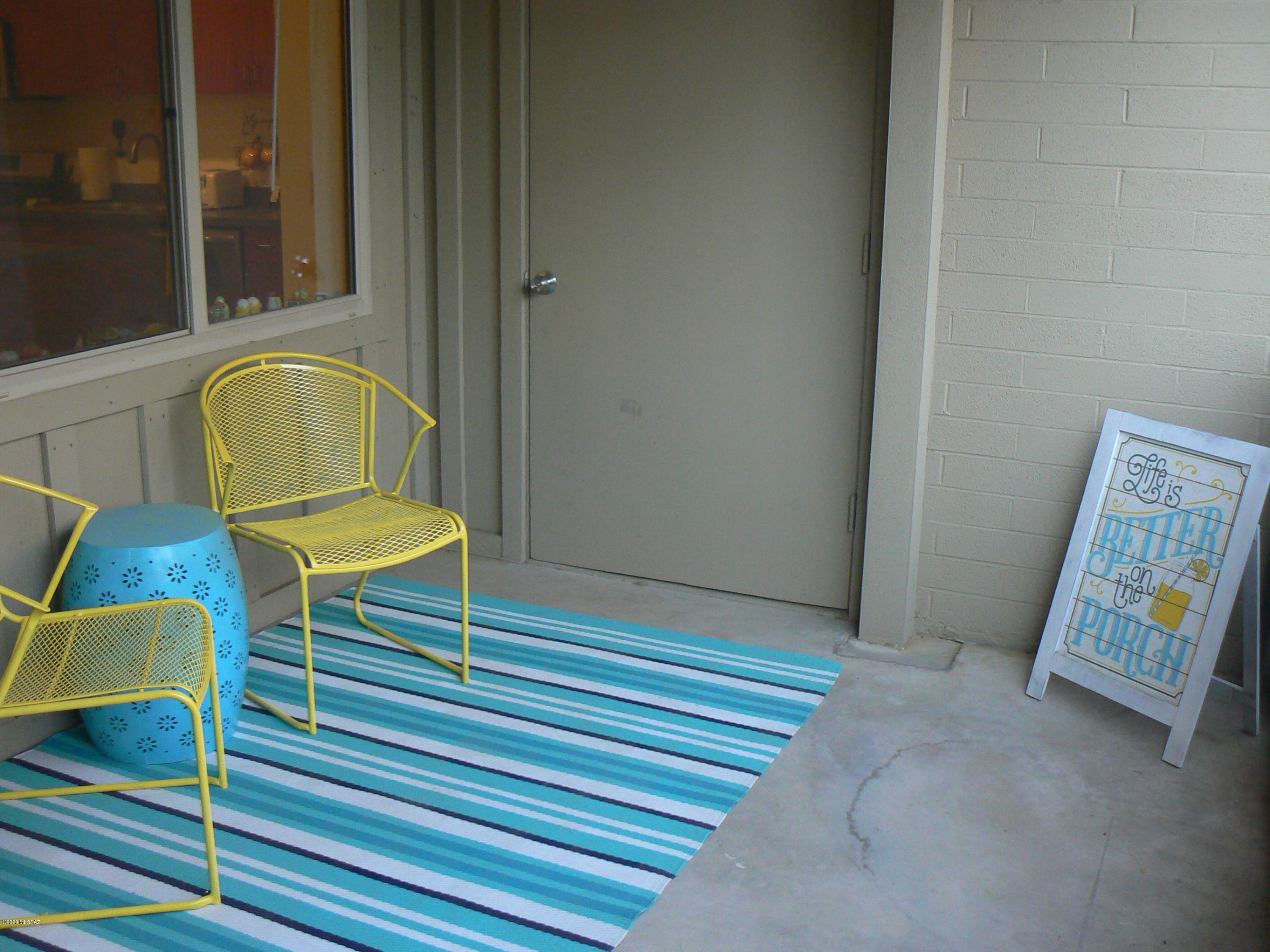 Royal Alvernon Condos. - Residential