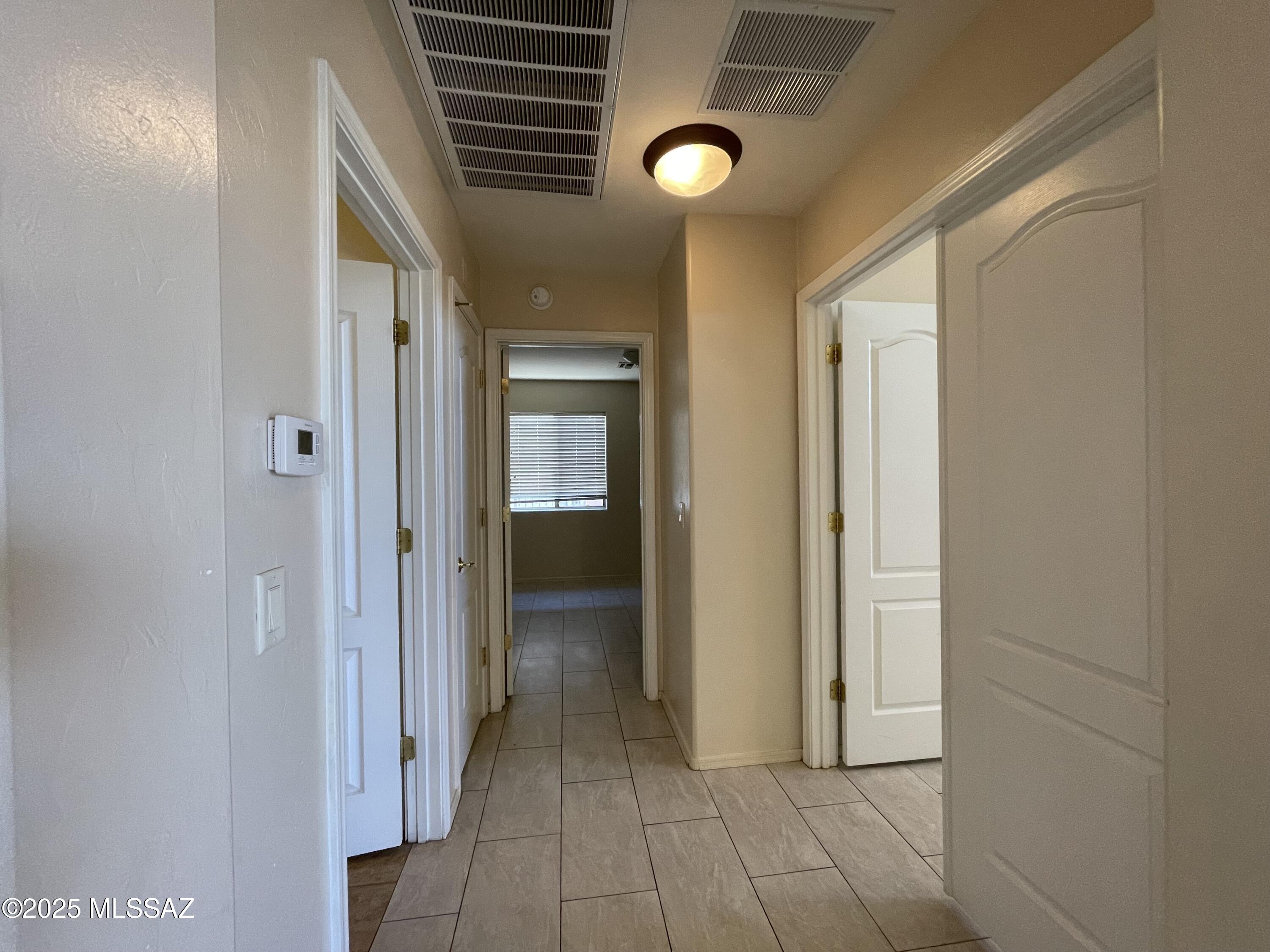 Rancho Del Lago (1-100) - Residential Lease