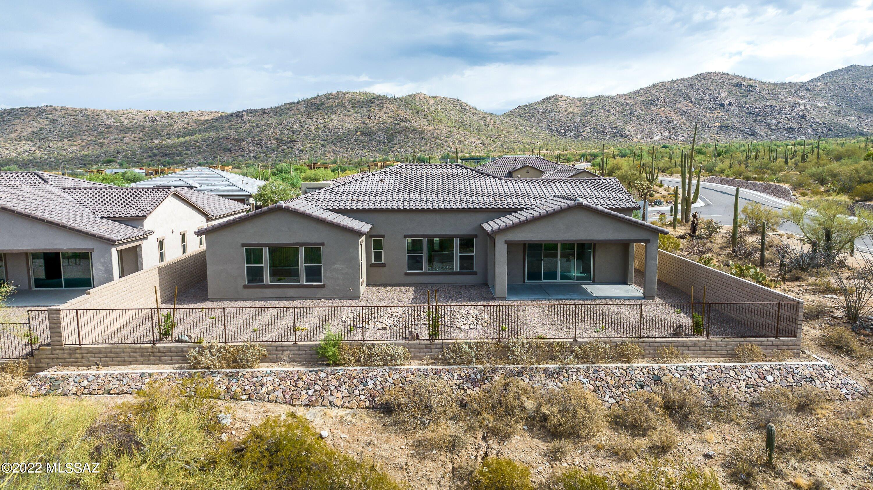 Boulder Bridge Pass II At Dove Mountain SQ20143250154 - Residential