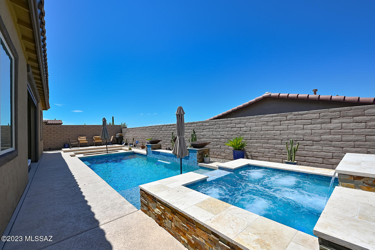 Boulder Bridge Pass At Dove Mountain SQ20132910078 - Residential