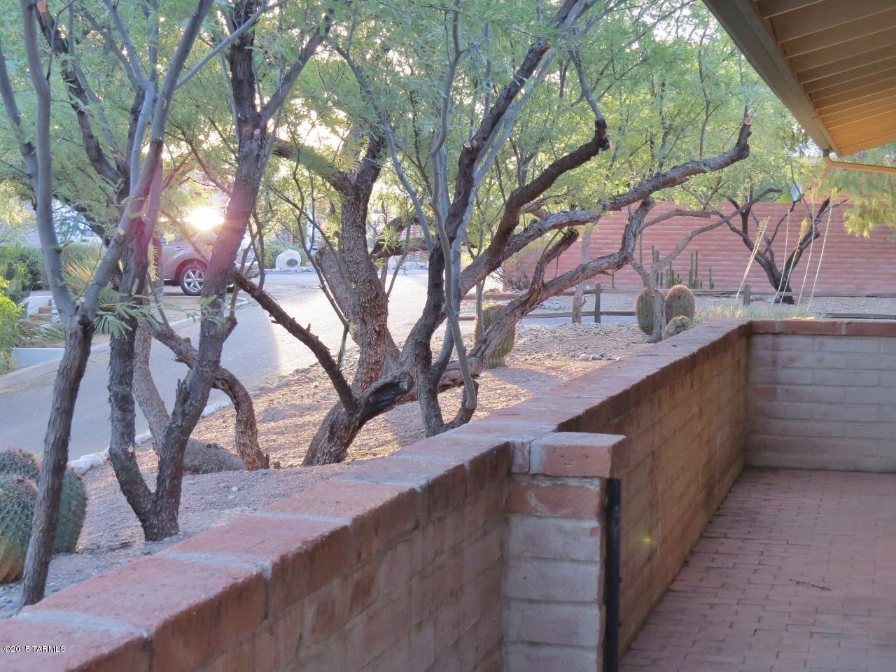 Woodland Hills - Residential