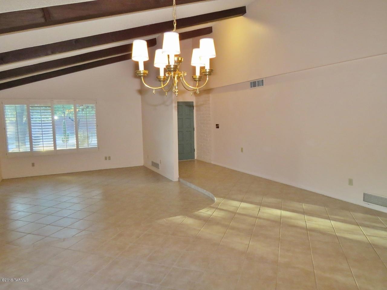Woodland Hills - Residential