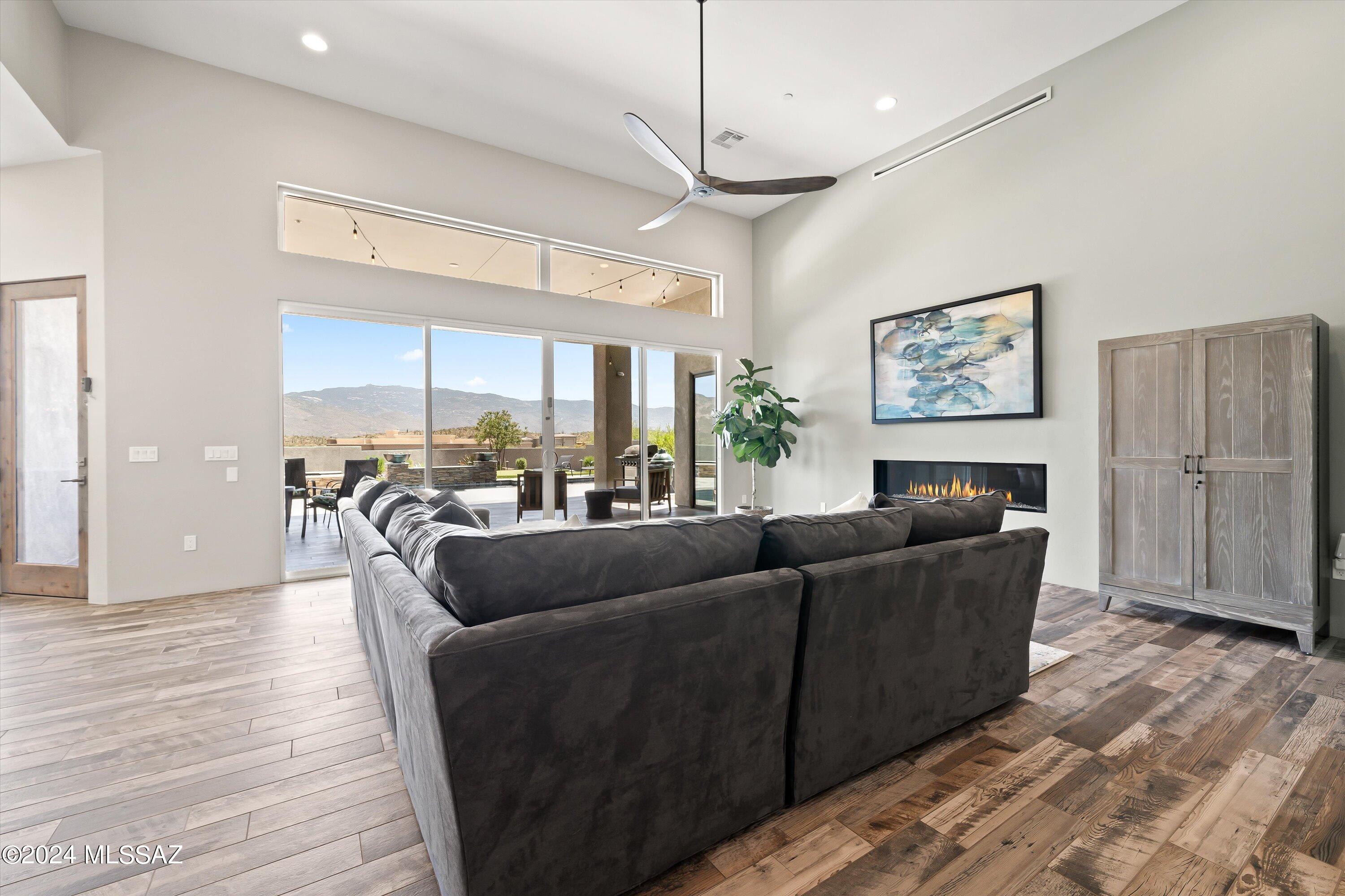 Coyote Creek (1-395) - Residential