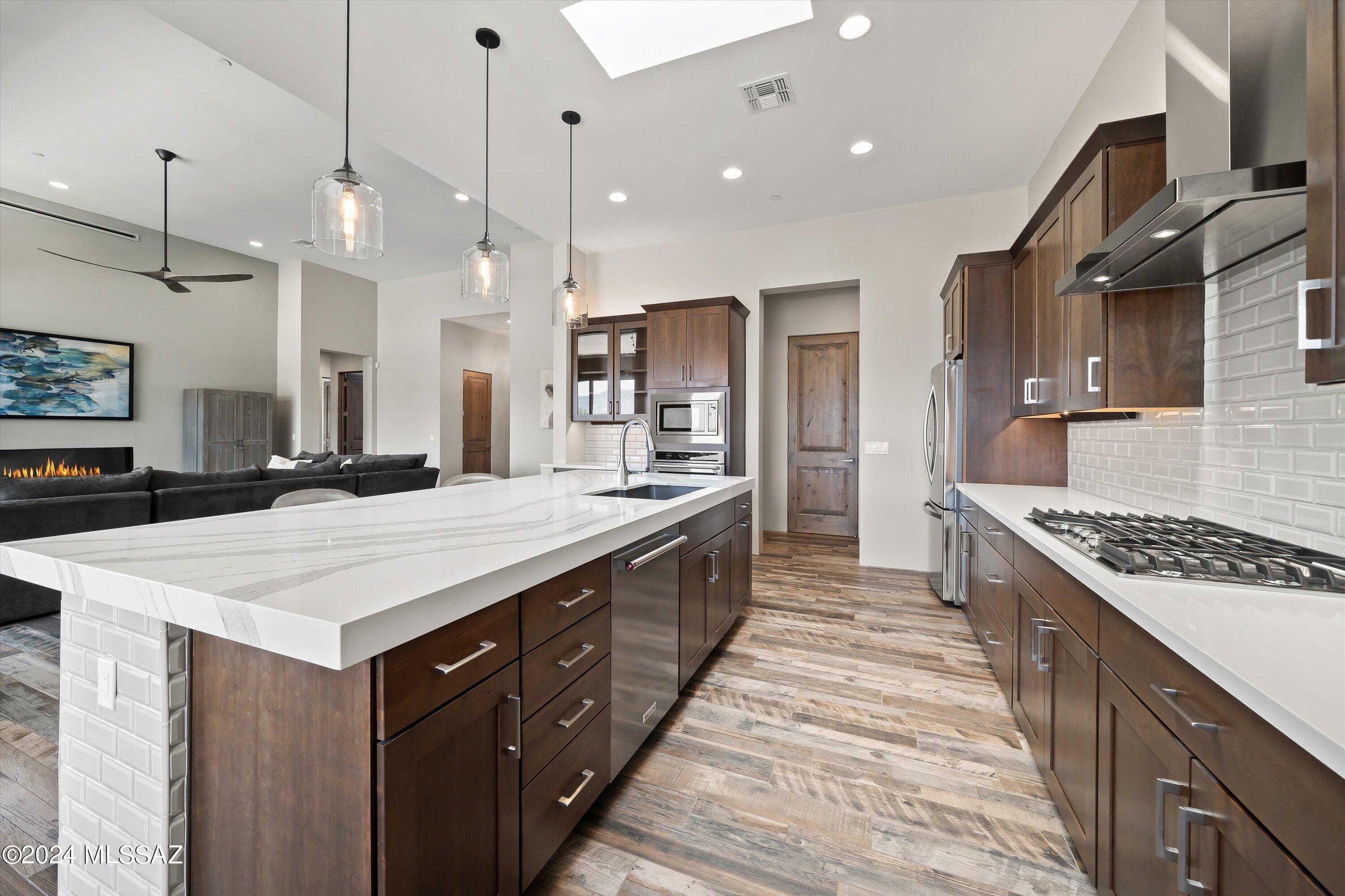 Coyote Creek (1-395) - Residential