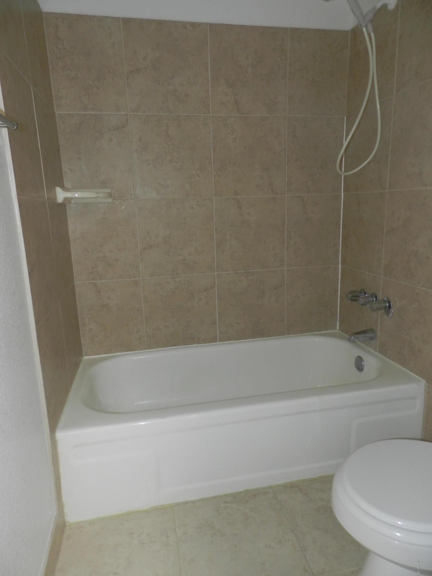 Las Casas Bellas Condo (1-44) - Residential Lease