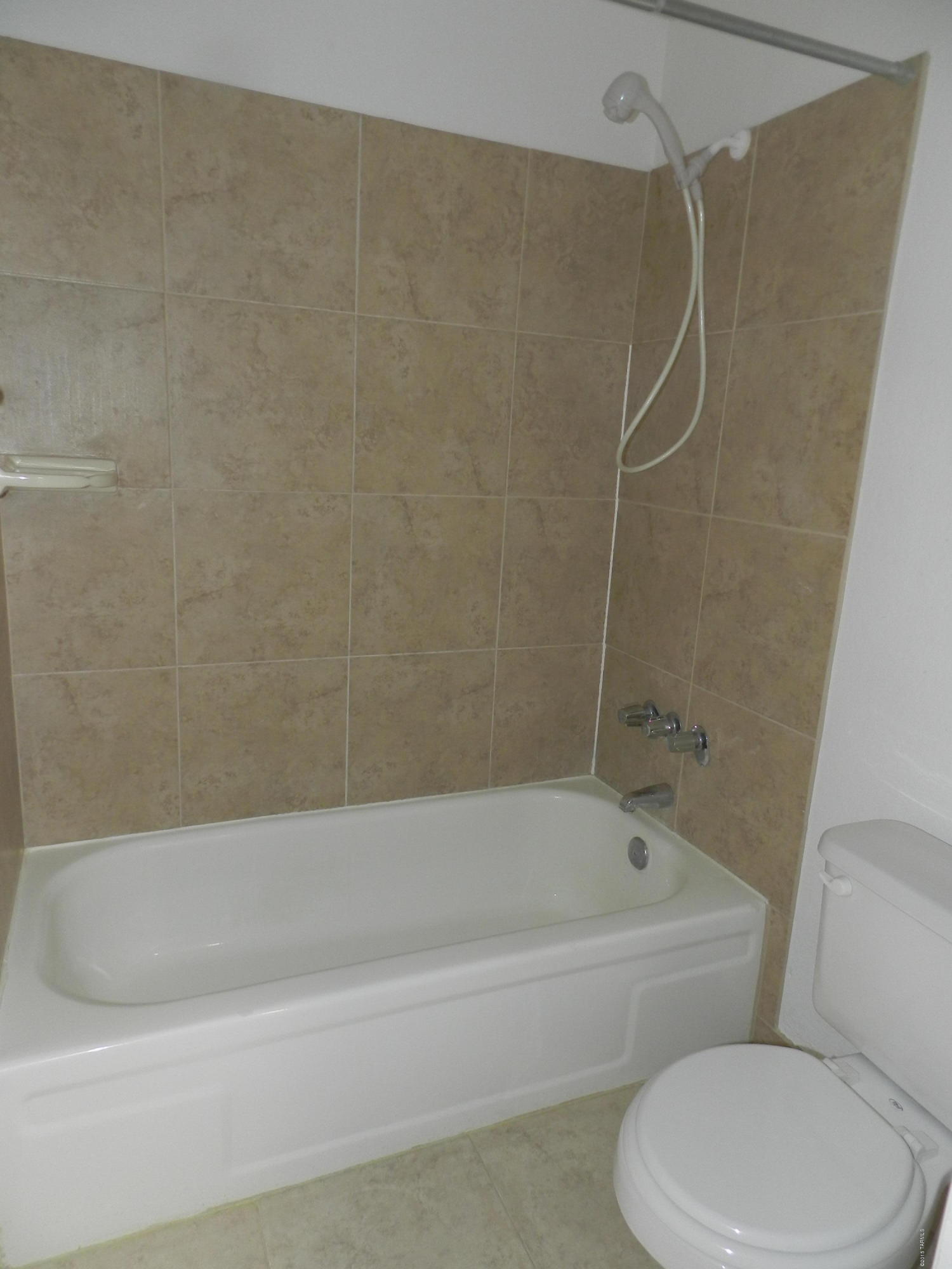 Las Casas Bellas Condo (1-44) - Residential Lease