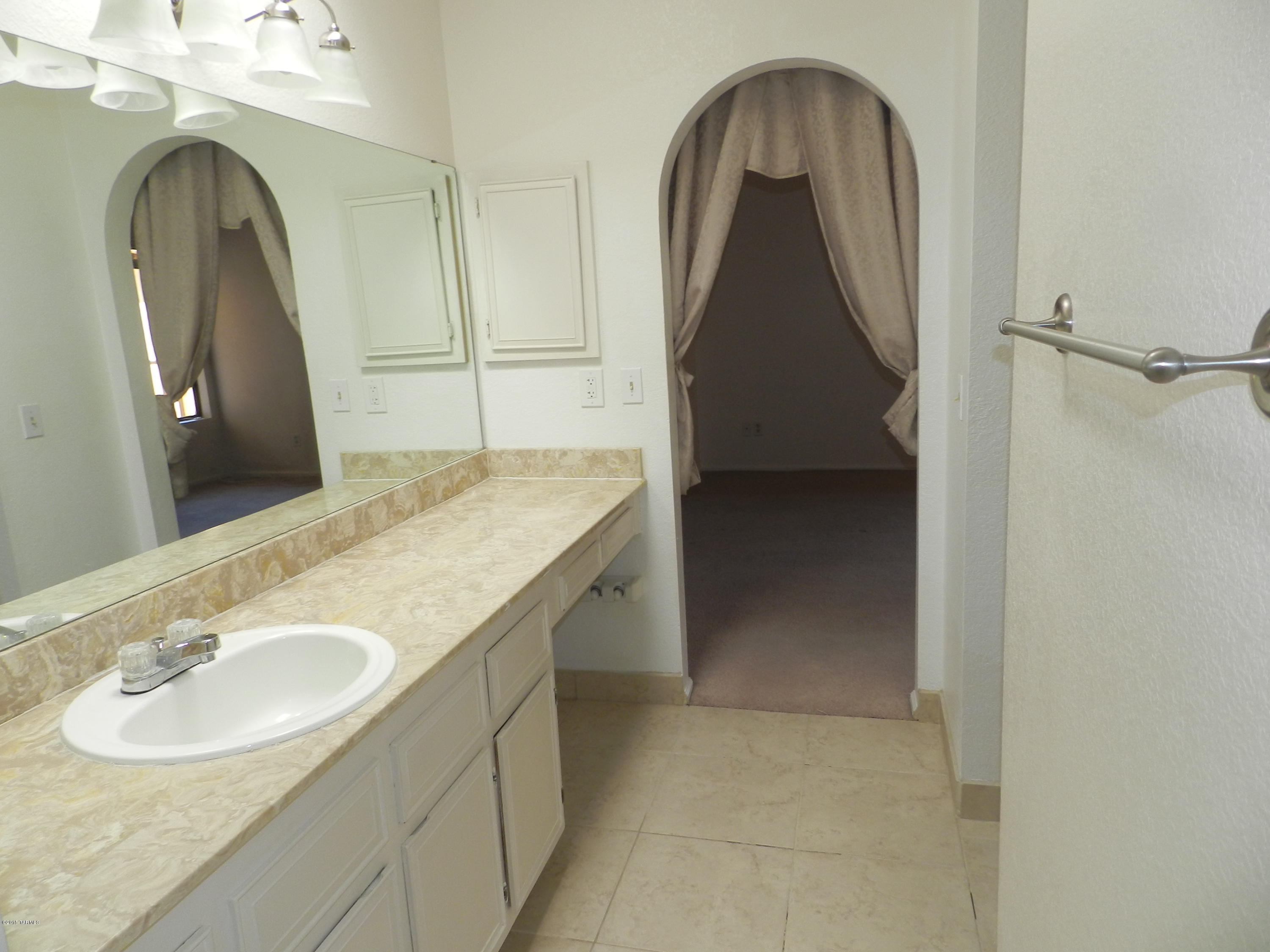 Las Casas Bellas Condo (1-44) - Residential Lease
