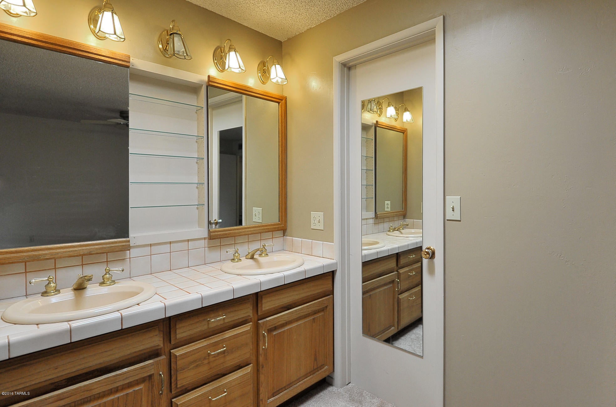 Sabino Vista South NO. 2  (1-93) - Residential Lease