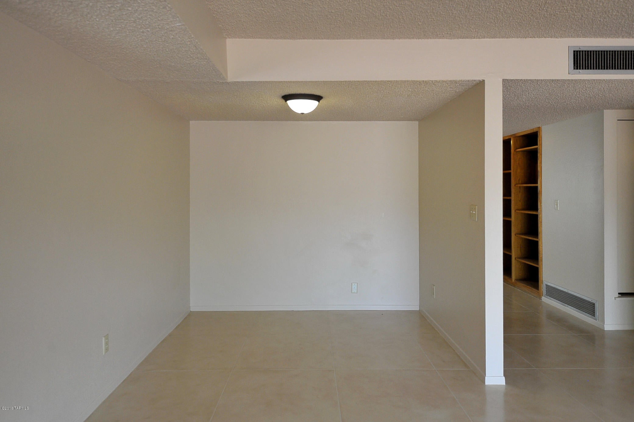 Sabino Vista South NO. 2  (1-93) - Residential Lease