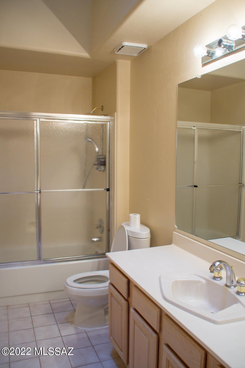 Ridge 4 (52-143) - Residential Lease