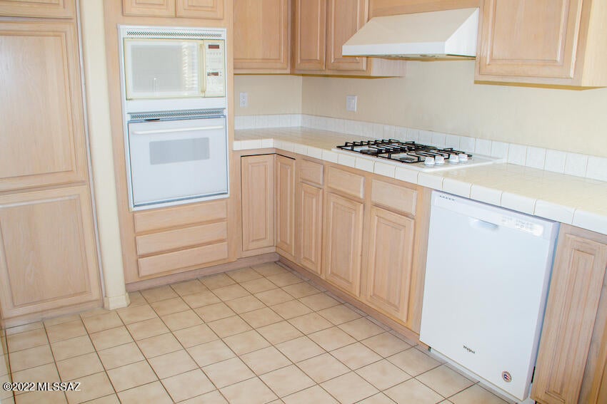 Ridge 4 (52-143) - Residential Lease