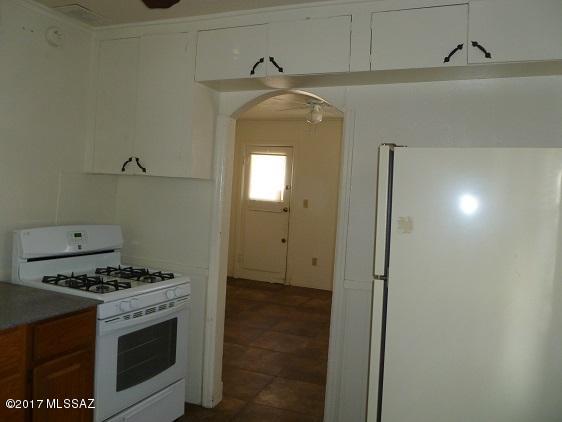 University Home Addition - Residential Lease