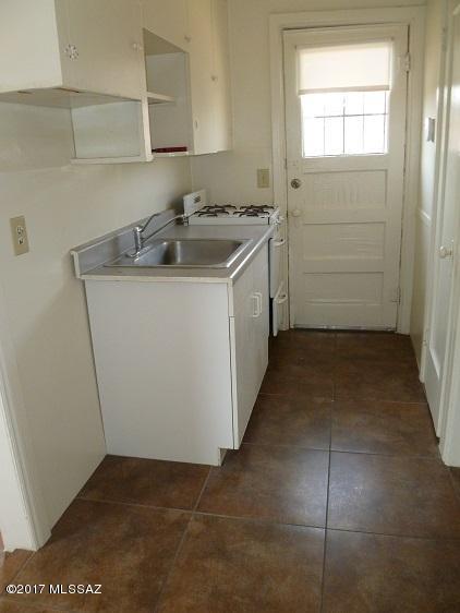 University Home Addition - Residential Lease