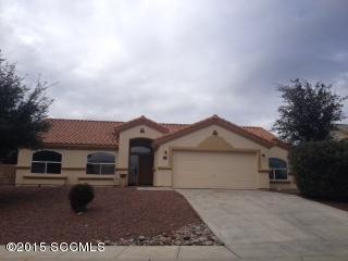 Great home located in Sonoita Highlands with an additional bedroom and full bath off of the garage.Perfect for an office, nanny's quarters, workout room or in-law quarters. The possibilities are endless.[] Freshly painted ready to move-in and the bonus of NEW Stainless steal appliances.[] Range, Hood and Dishwasher!!