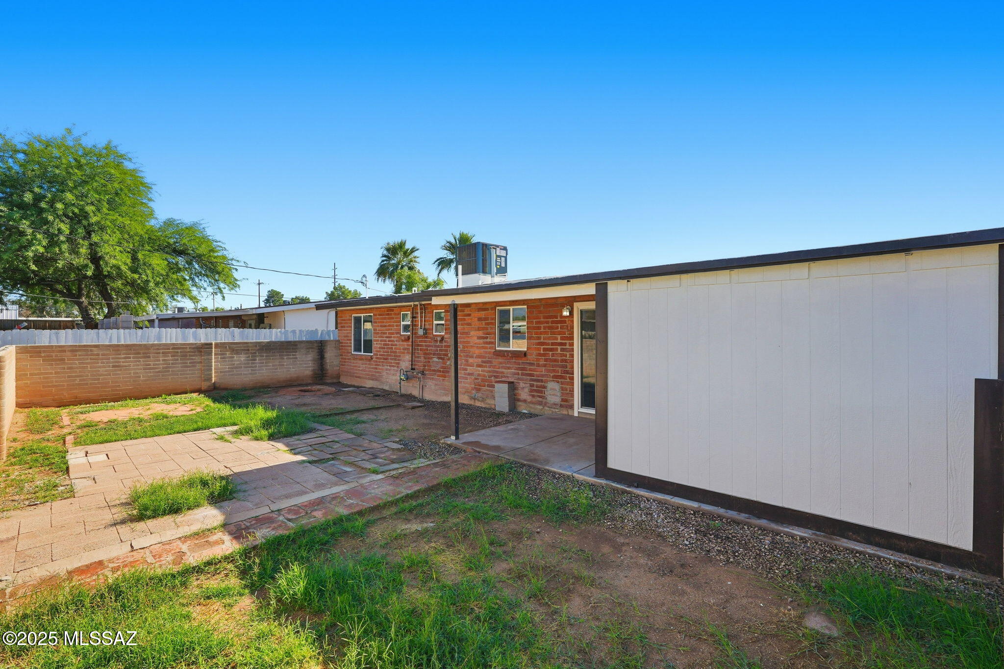 Vista Del Norte - Residential