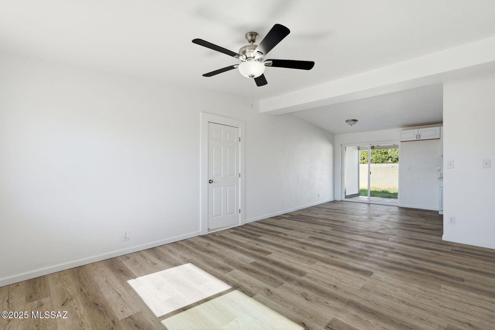 Vista Del Norte - Residential