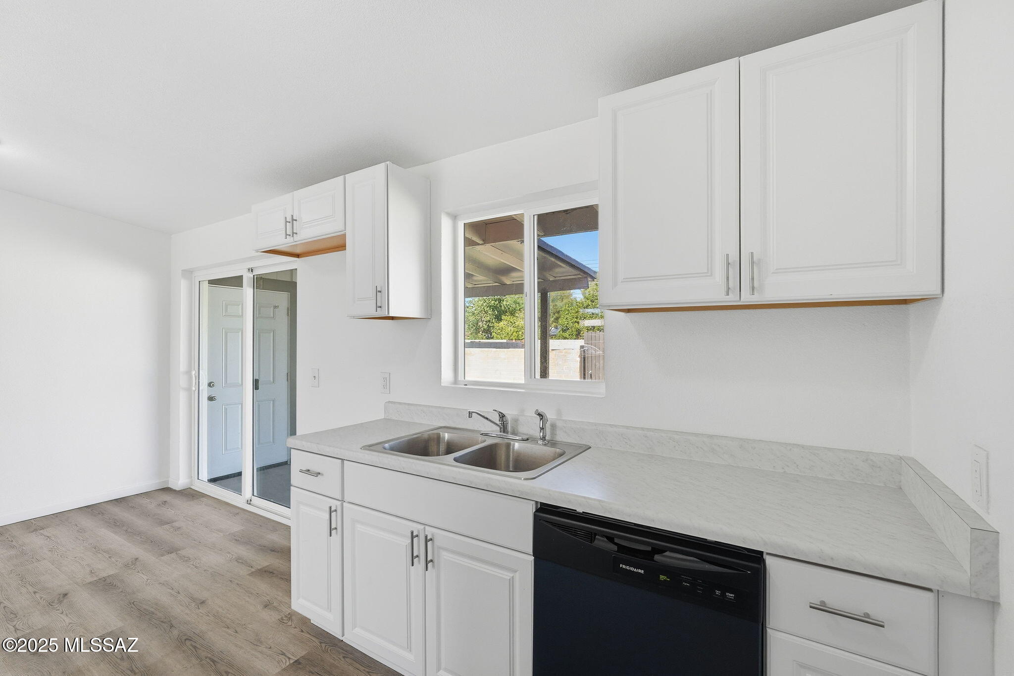 Vista Del Norte - Residential