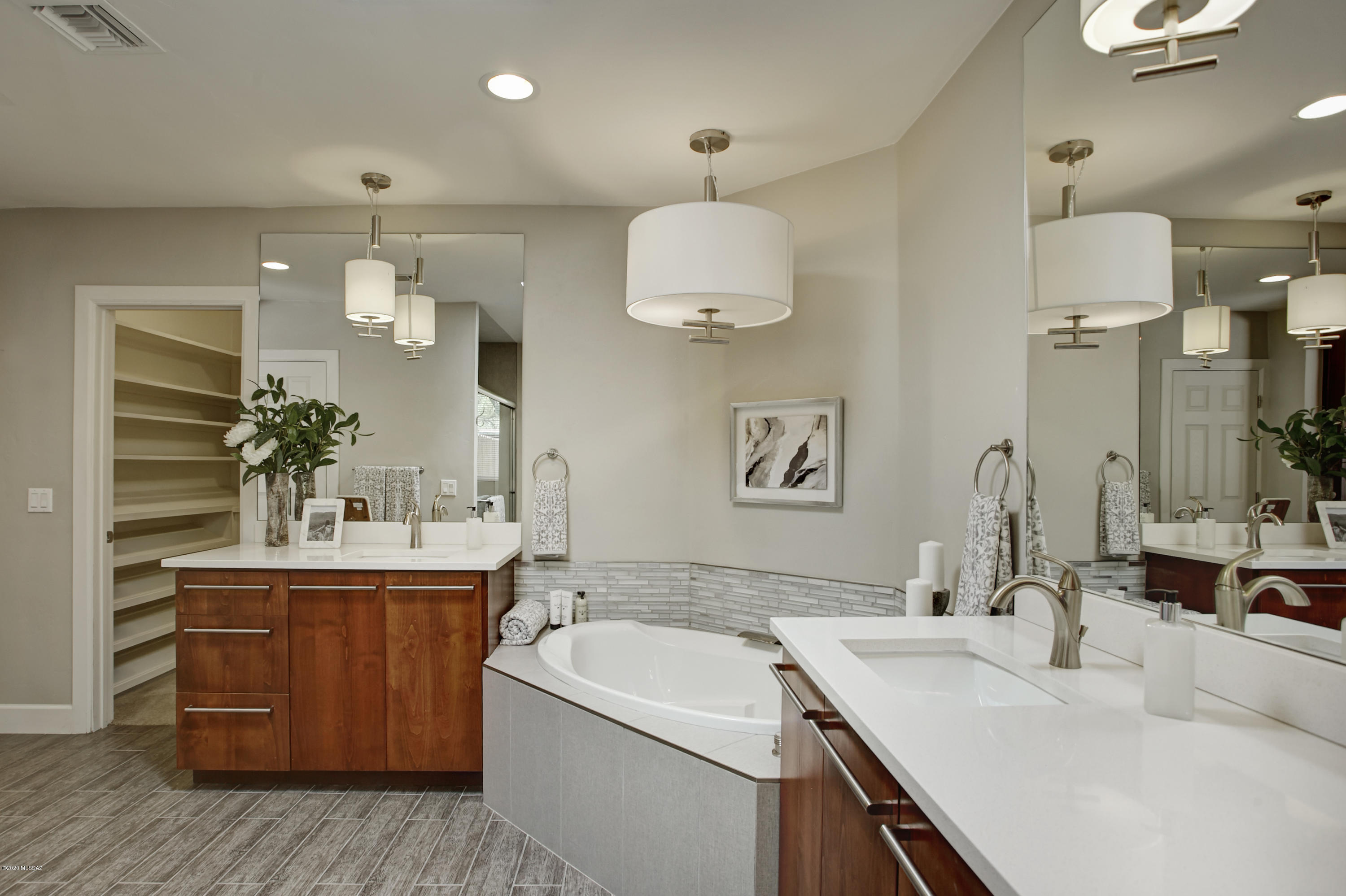 Country Club Estates NO. 1 - Residential