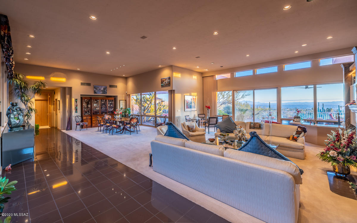 Finisterra (1-210) - Residential