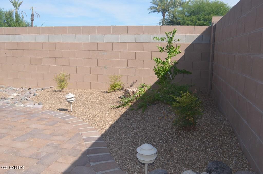 Del Webb at Rancho Del Lago Phase II SQ20112850077 - Residential Lease