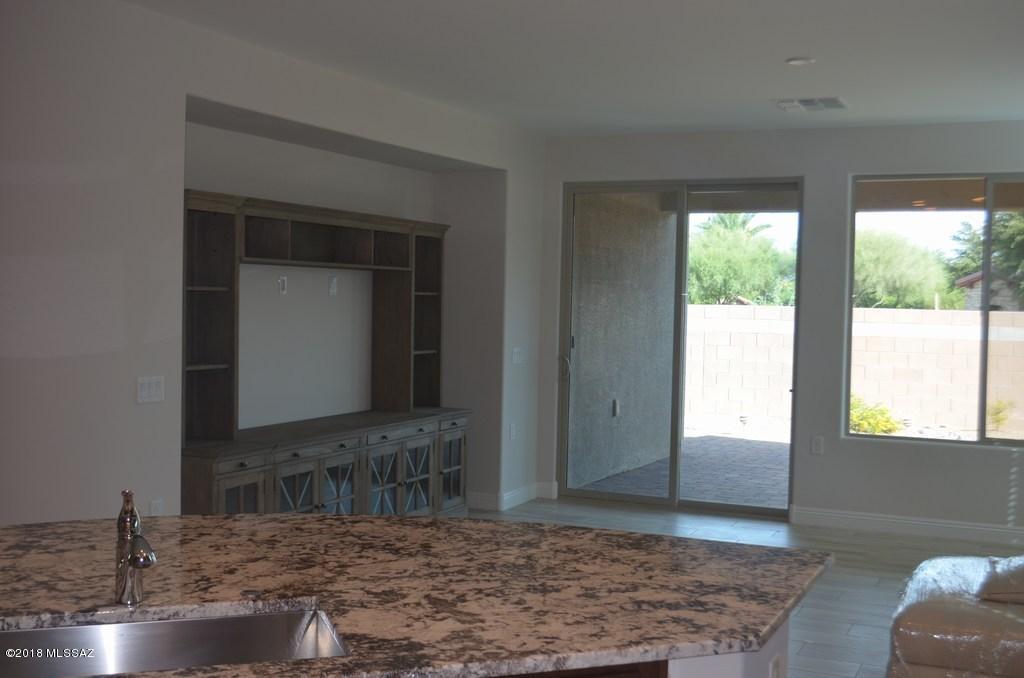 Del Webb at Rancho Del Lago Phase II SQ20112850077 - Residential Lease