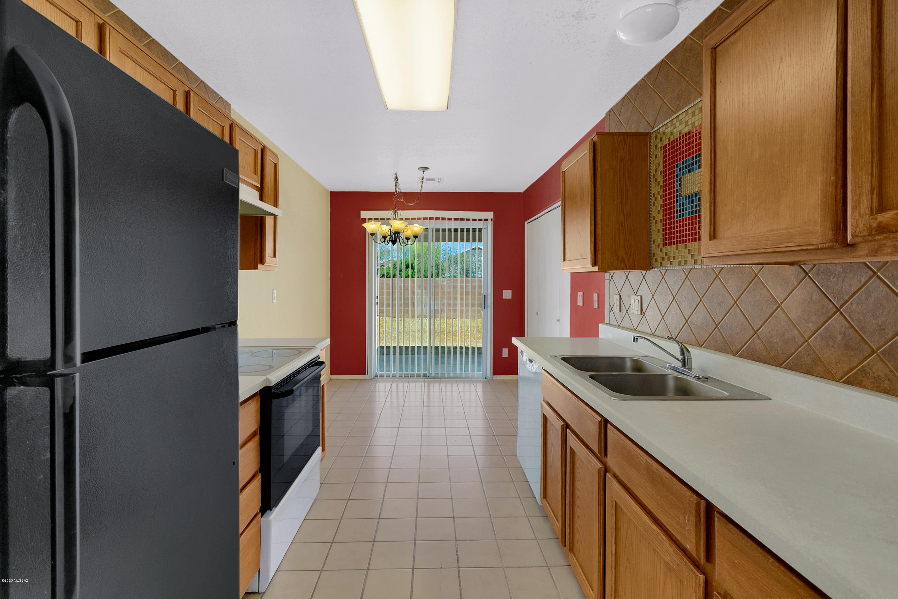 Campana De Plata (1-77) - Residential