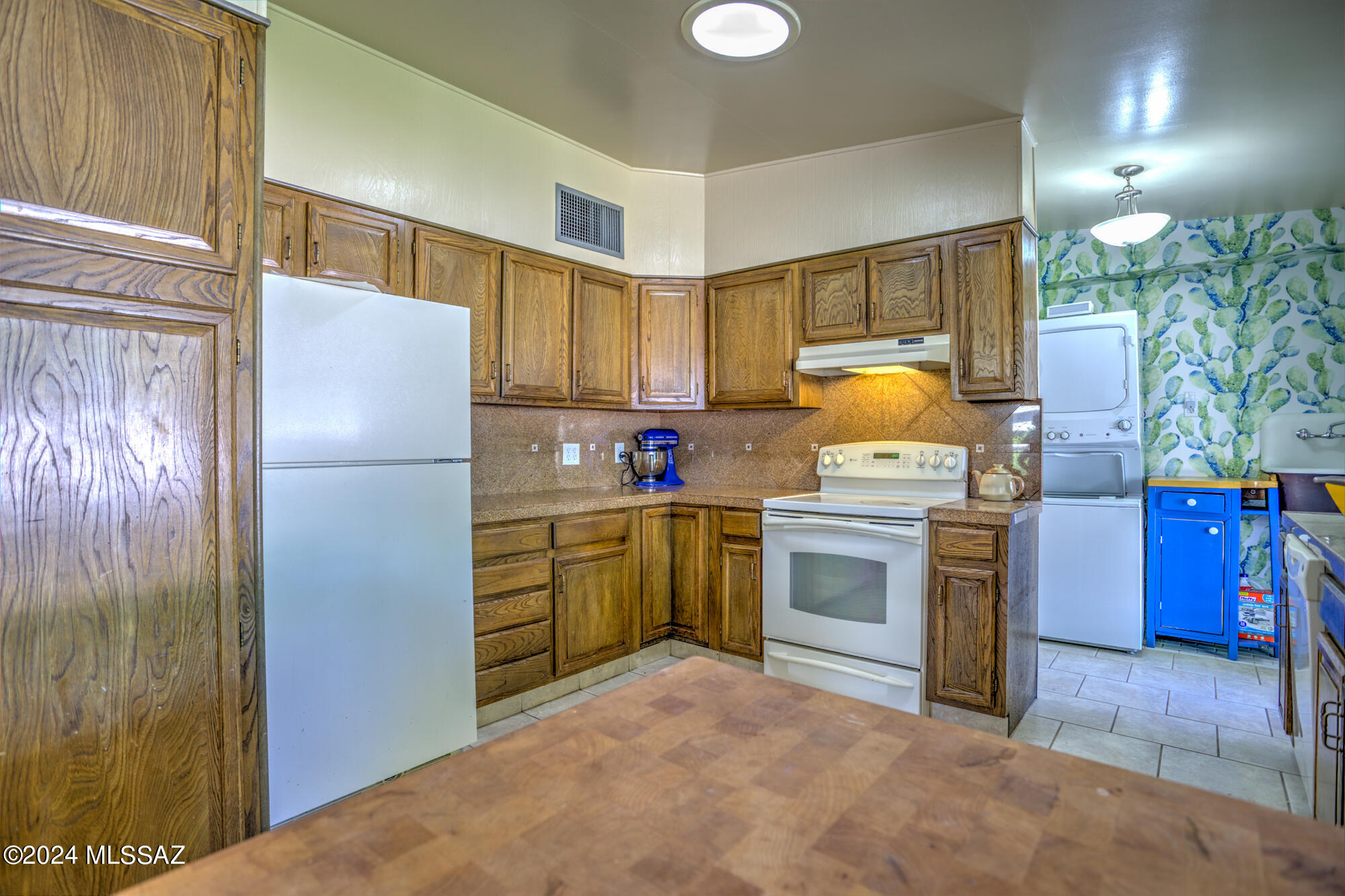 Crest View - Residential