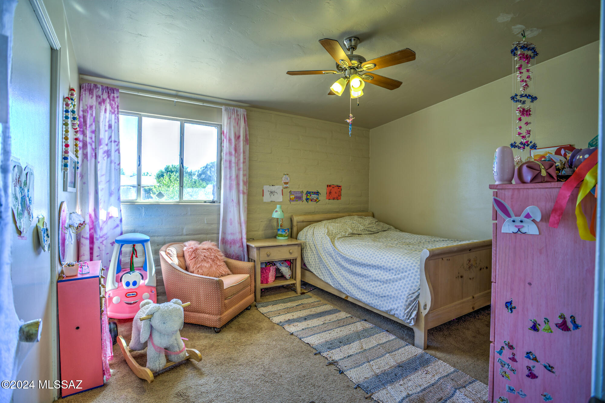 Crest View - Residential
