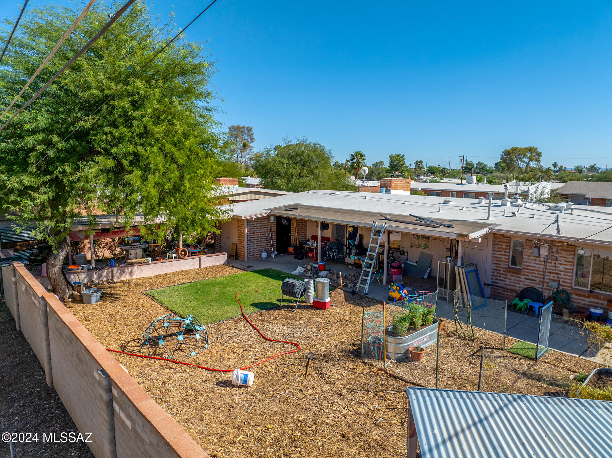Crest View - Residential