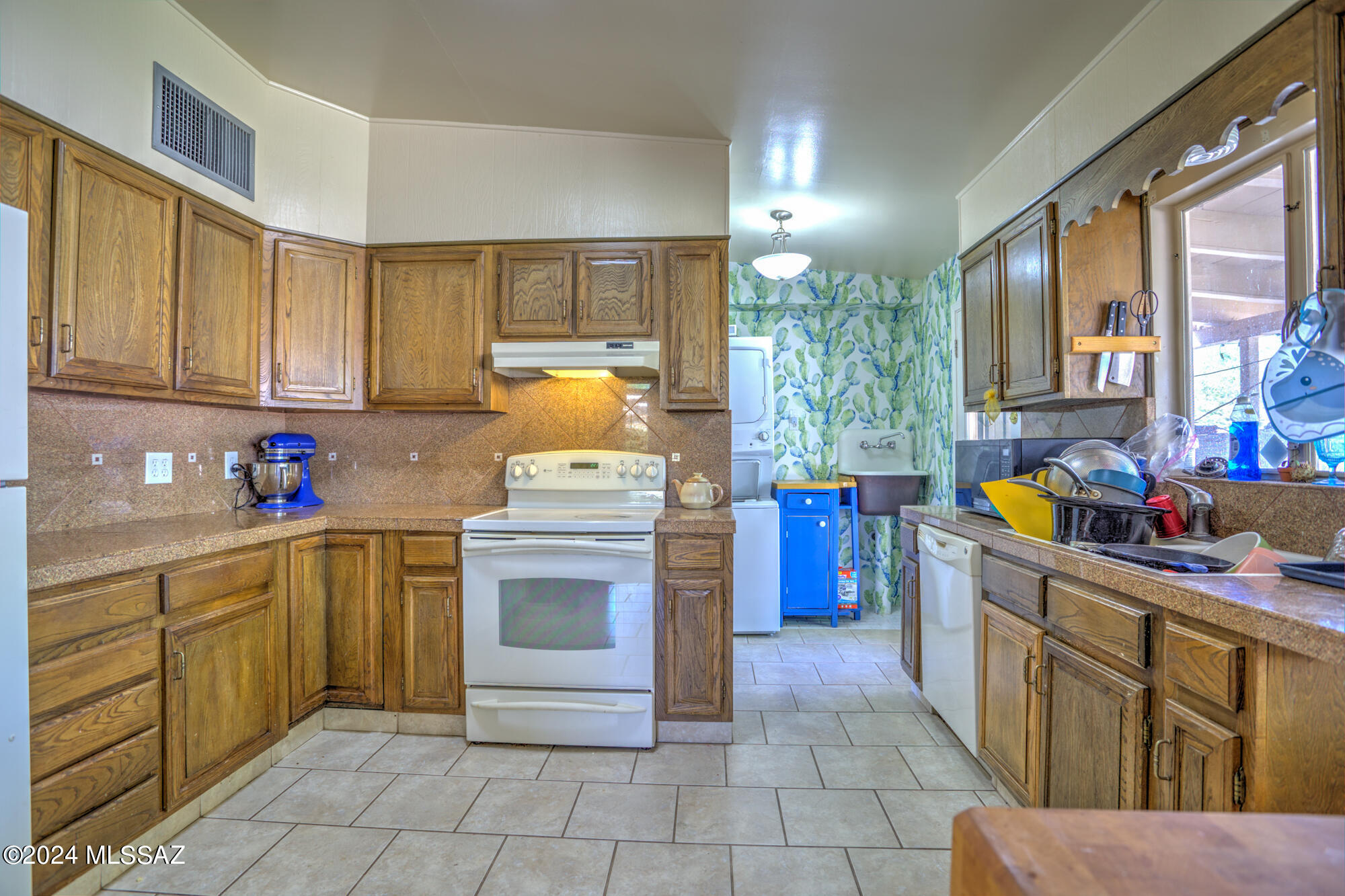 Crest View - Residential