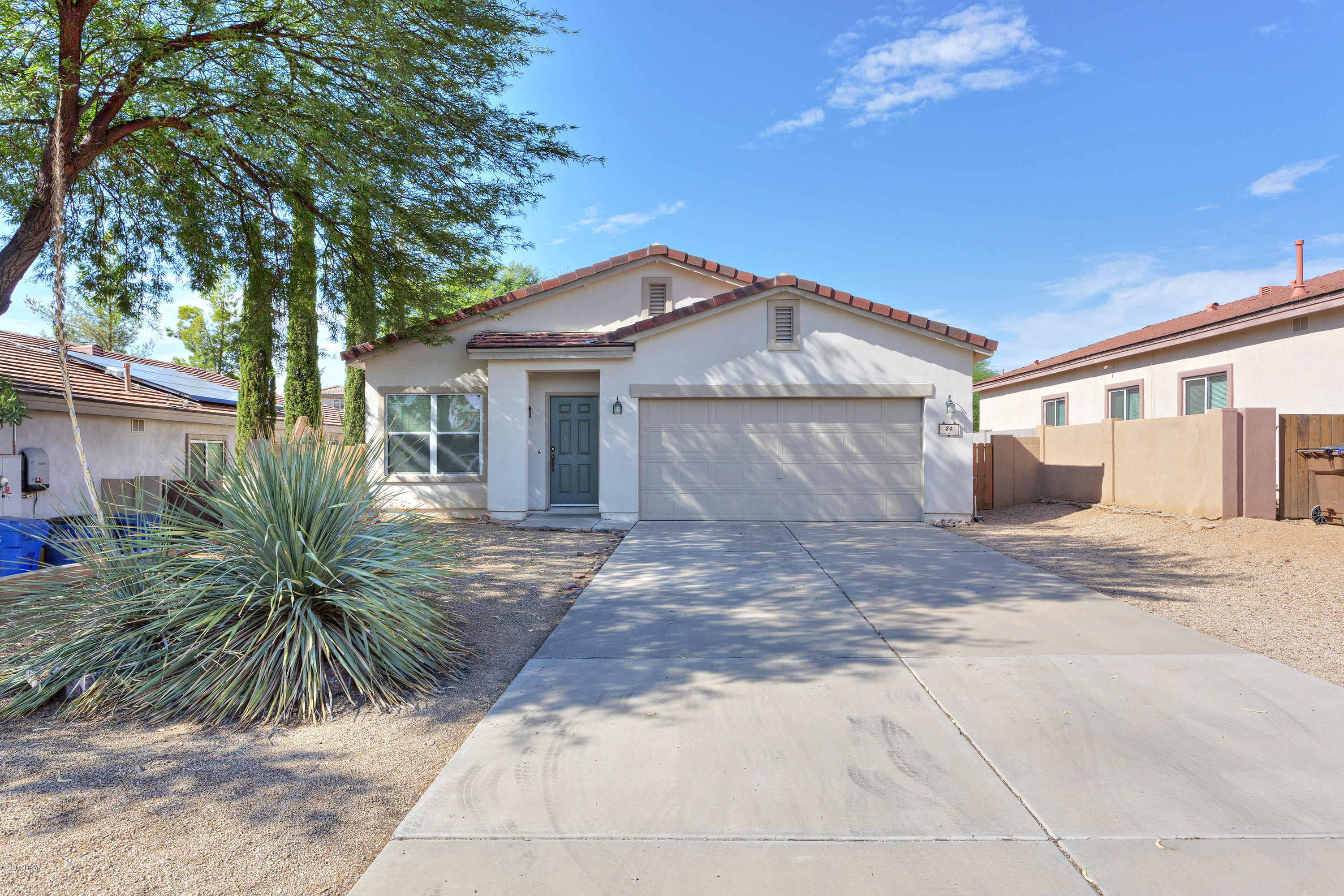 1921 SQ FT 3 Bed/2 bath + Den/Office (could possibly be converted to a 4th bedroom) home has open & spacious dual living area set up, with a formal dining/living room and family room/kitchen; has a large driveway and a 2 car garage with a good sized backyard with some privacy and no neighbors behind! 
Enjoy all the amenities that Rancho Sahuarita has to offer.  

Home Warranty offered.

Owner is a licensed agent in CA
