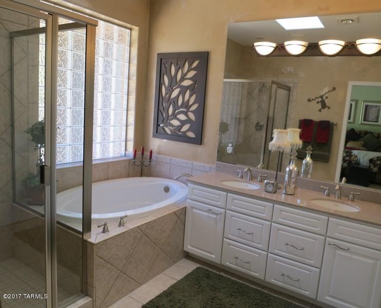 Window Rock At La Reserve - Residential