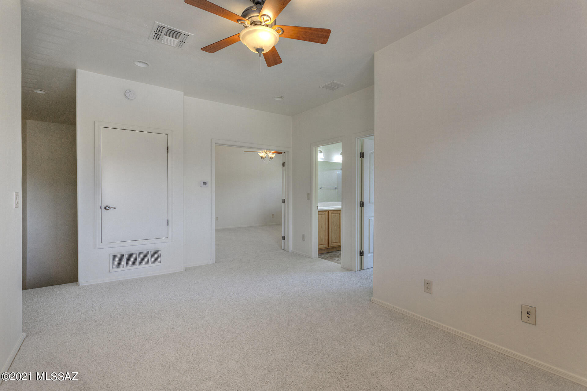 Encanto Del Lago (1-82) - Residential