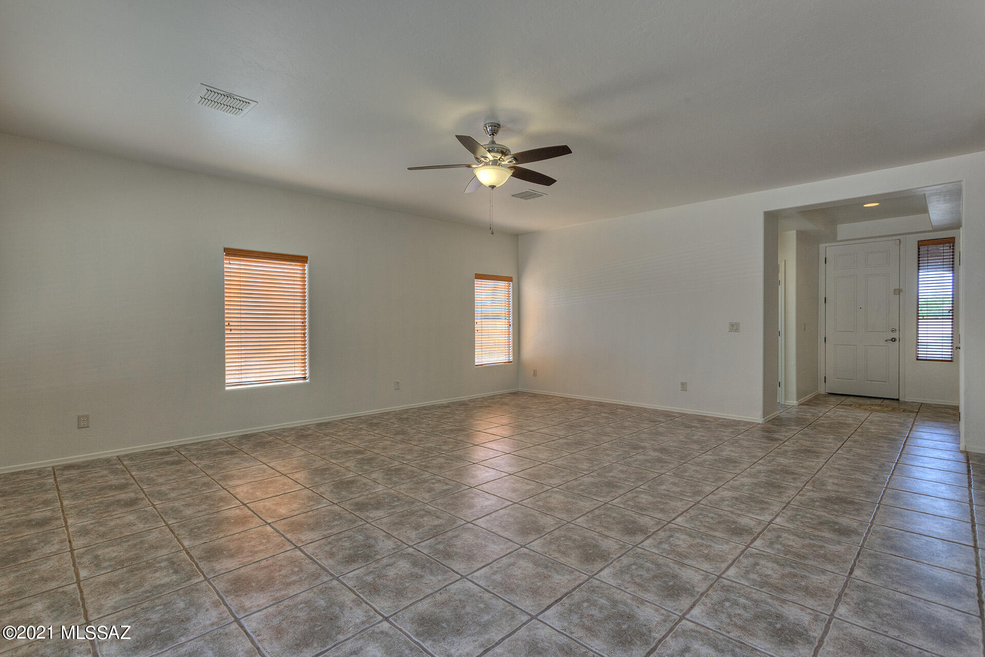 Encanto Del Lago (1-82) - Residential