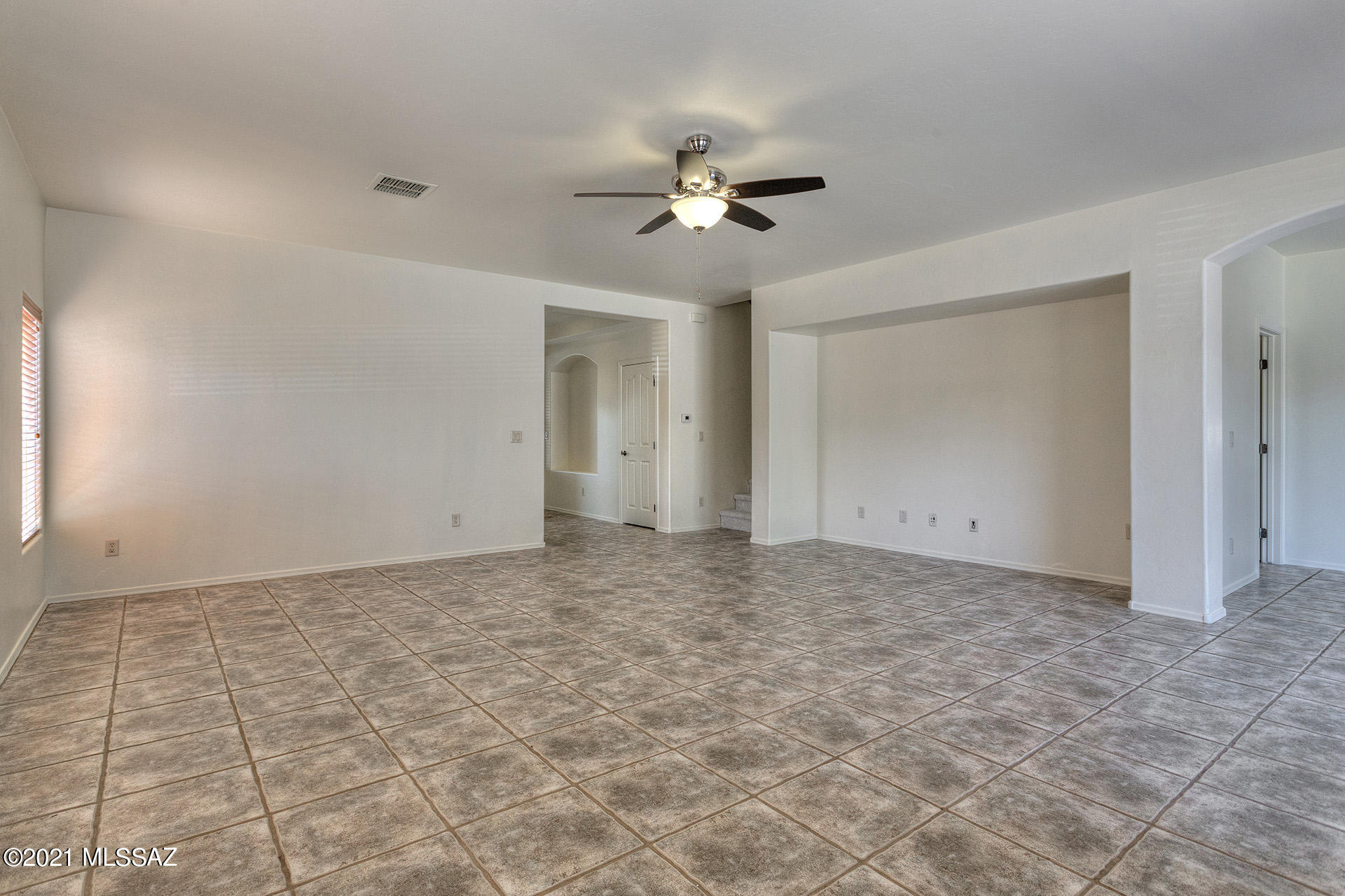 Encanto Del Lago (1-82) - Residential